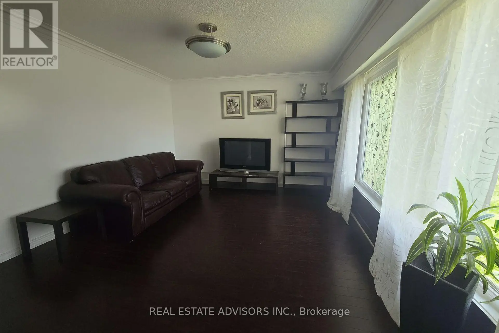 65 MONCRIEFF DRIVE - Image 3