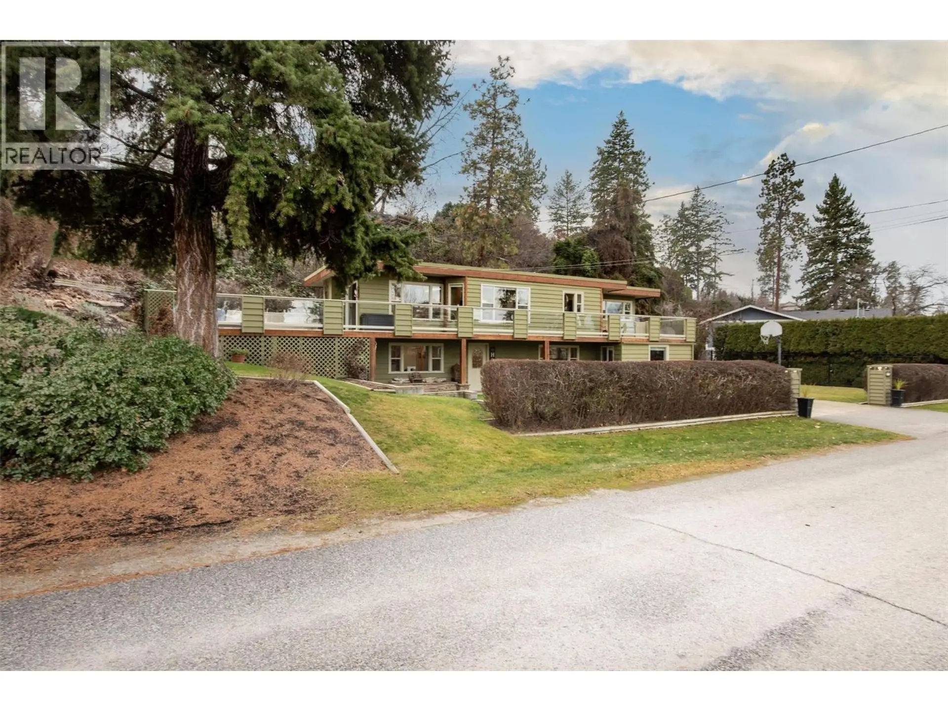 Property at 391 Braeloch Road, Kelowna, BC