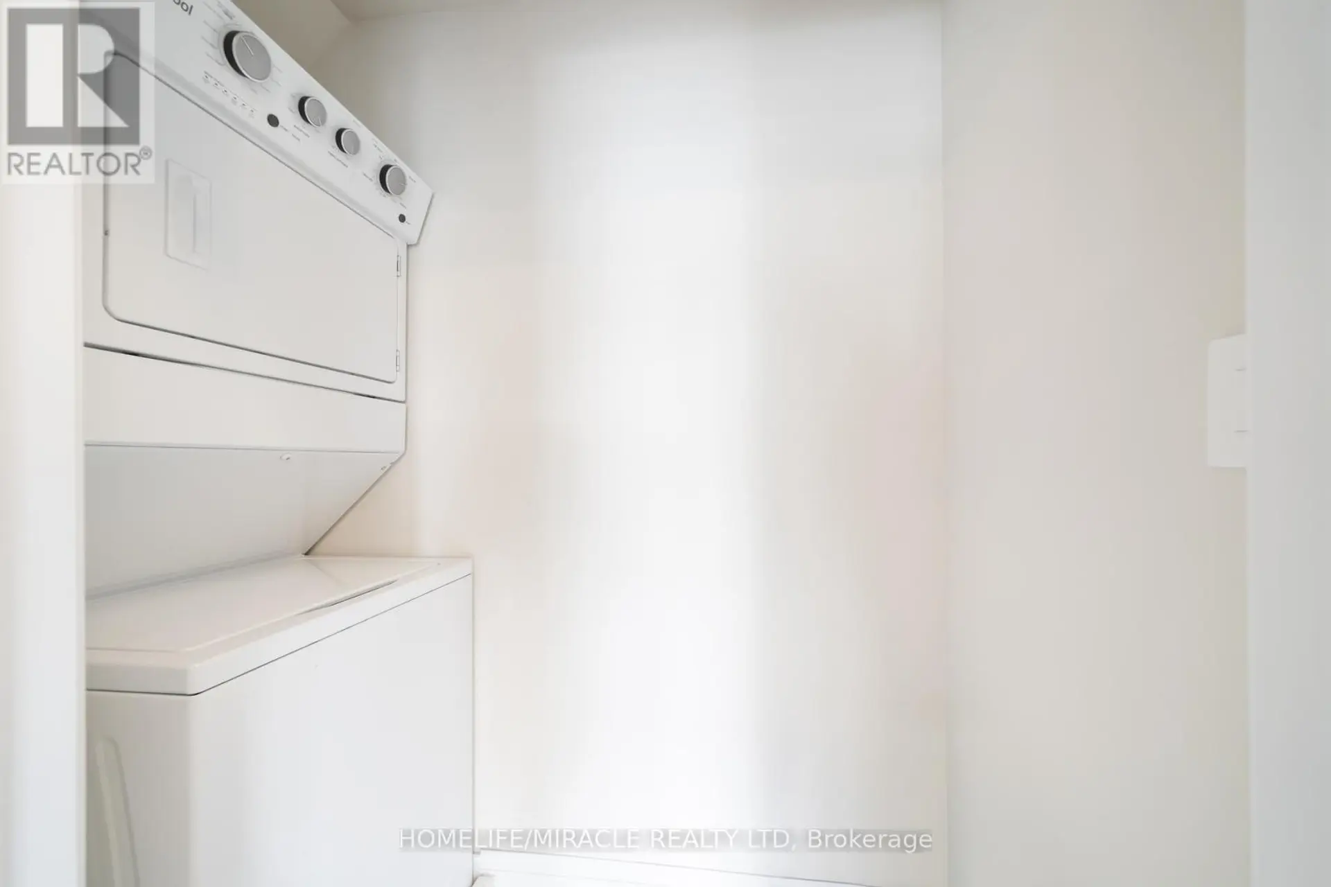 #104 1593 ROSE WAY - Image 6