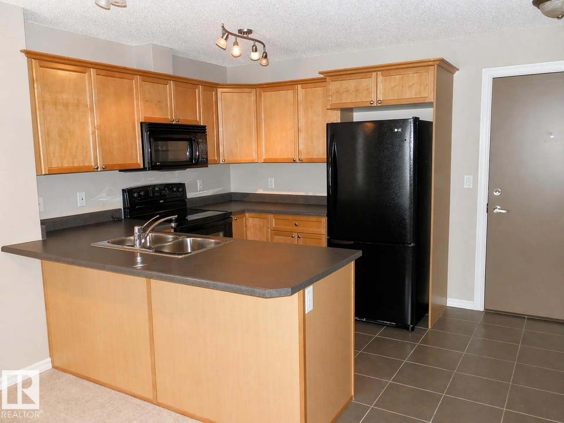 #417 4403 23 ST NW - Image 4