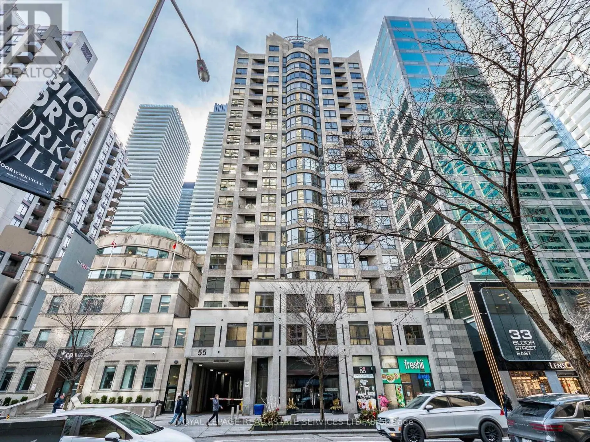 #802 55 BLOOR STREET E - Image 18