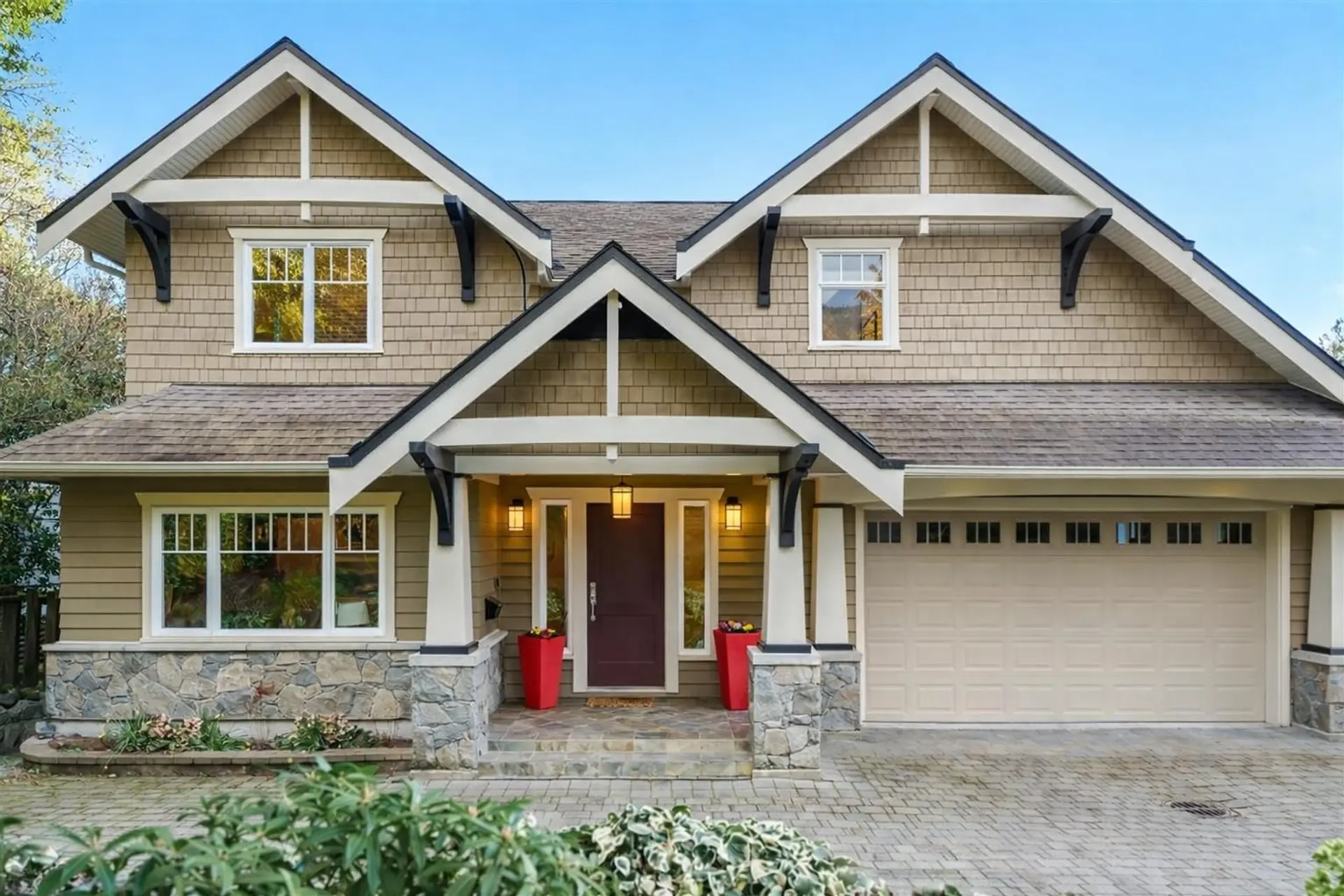 Property at 2618 Lawson Avenue, West Vancouver, BC