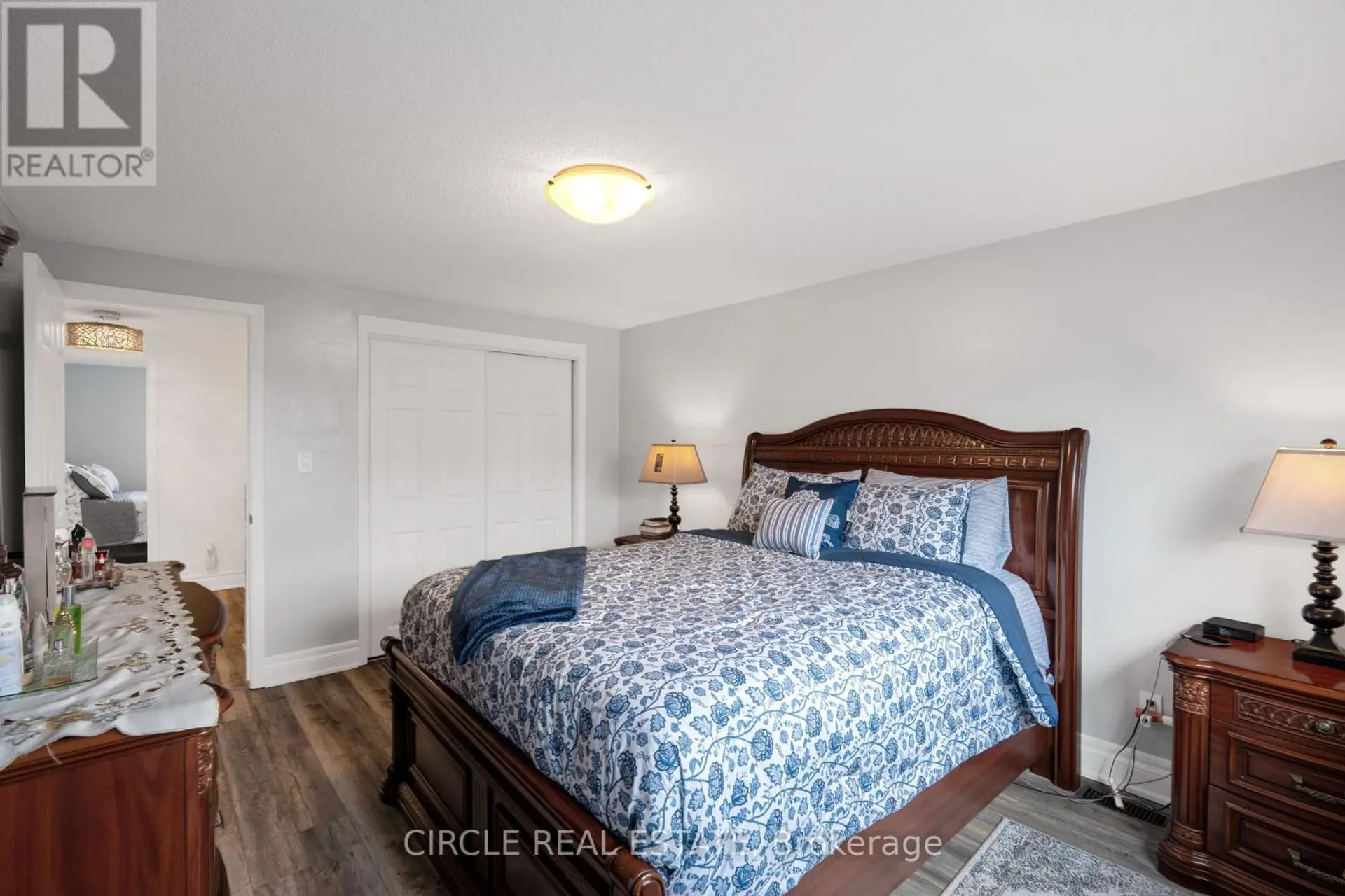 64 LAMPMAN CRESCENT - Image 12