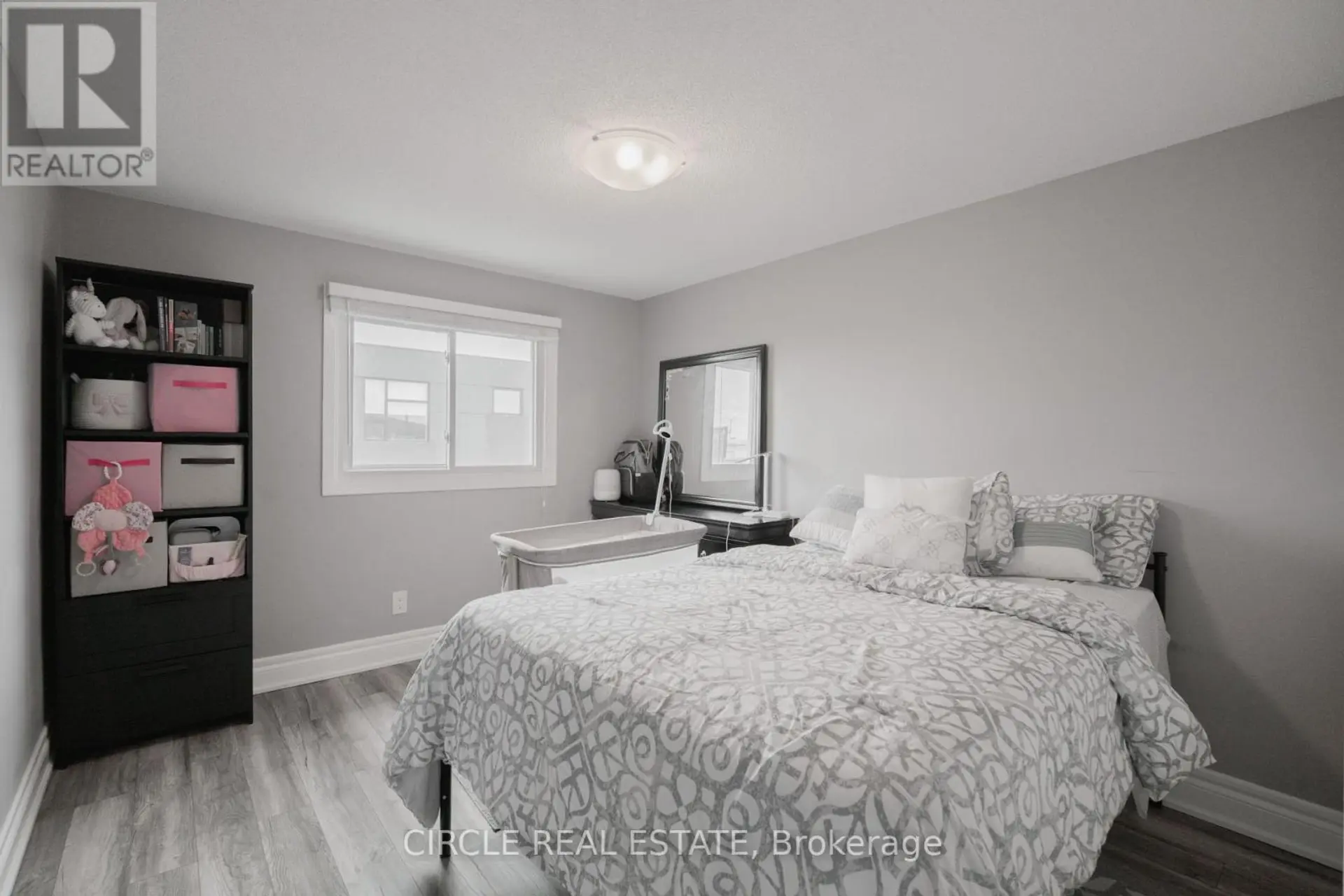 64 LAMPMAN CRESCENT - Image 13