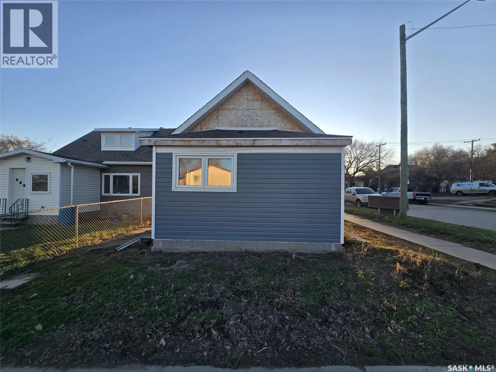 538 9th AVENUE NW - Image 2