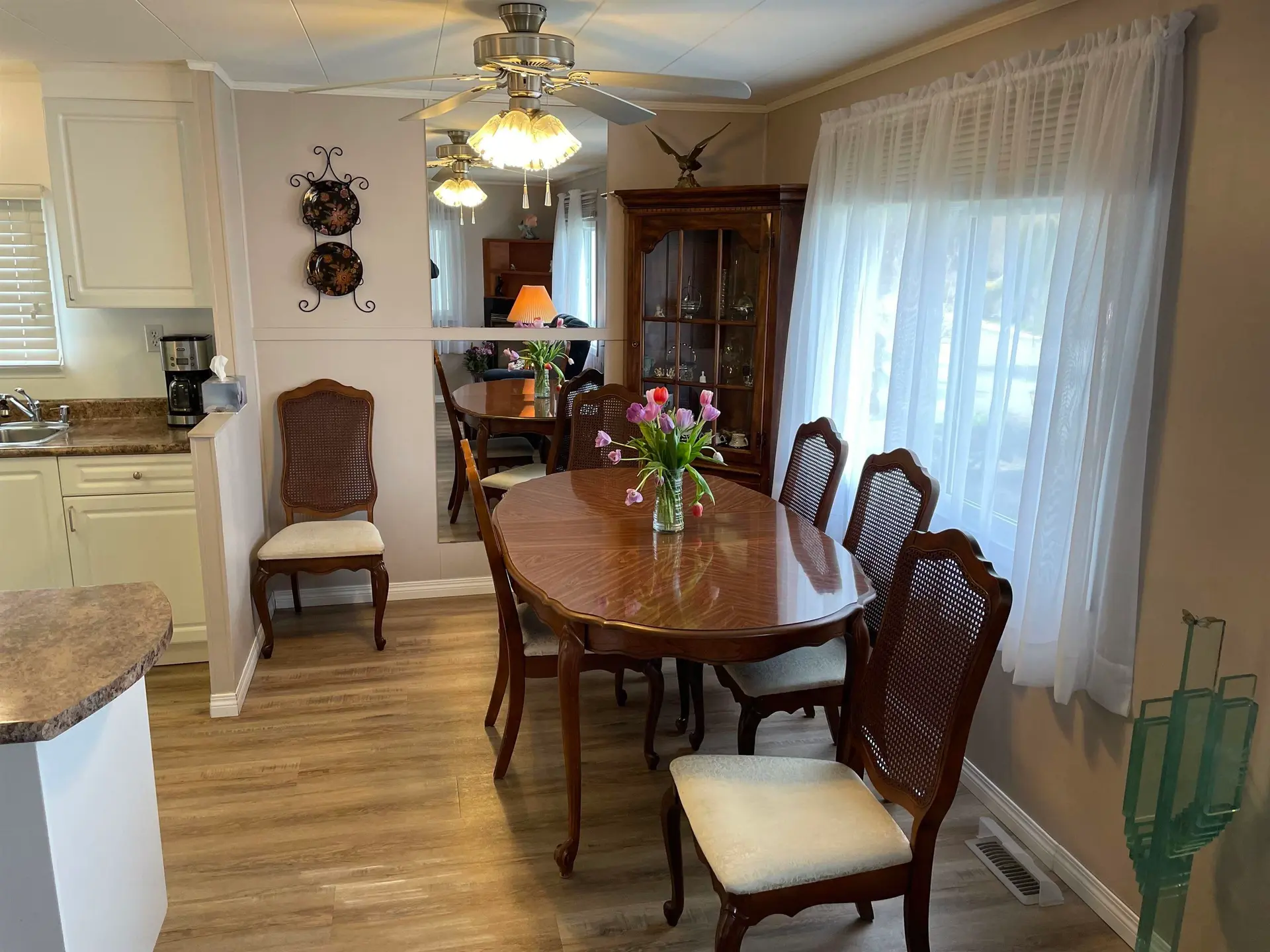 #6 31313 Livingstone Avenue - Image 5