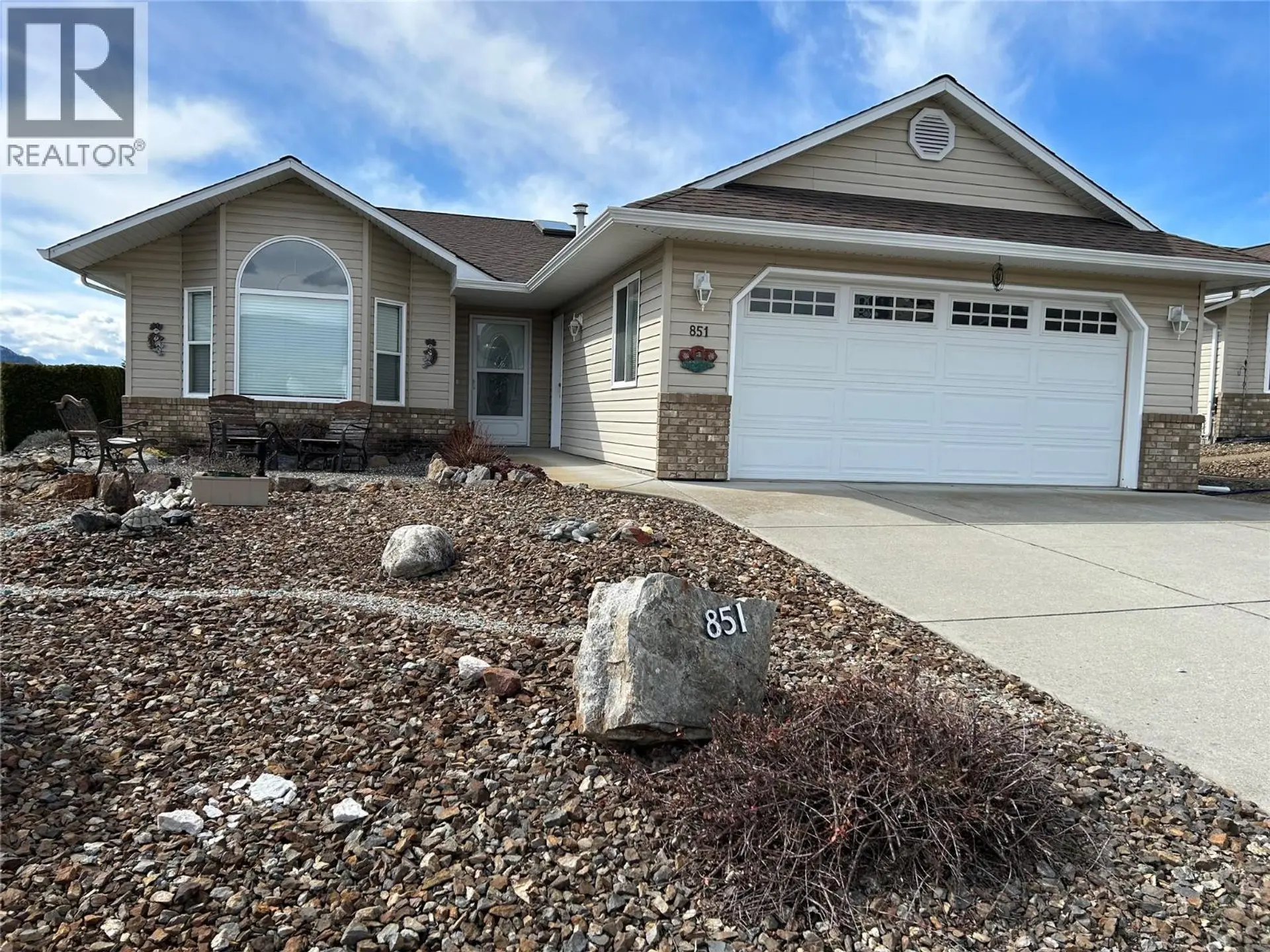 Property at 851 8 Avenue, Vernon, BC