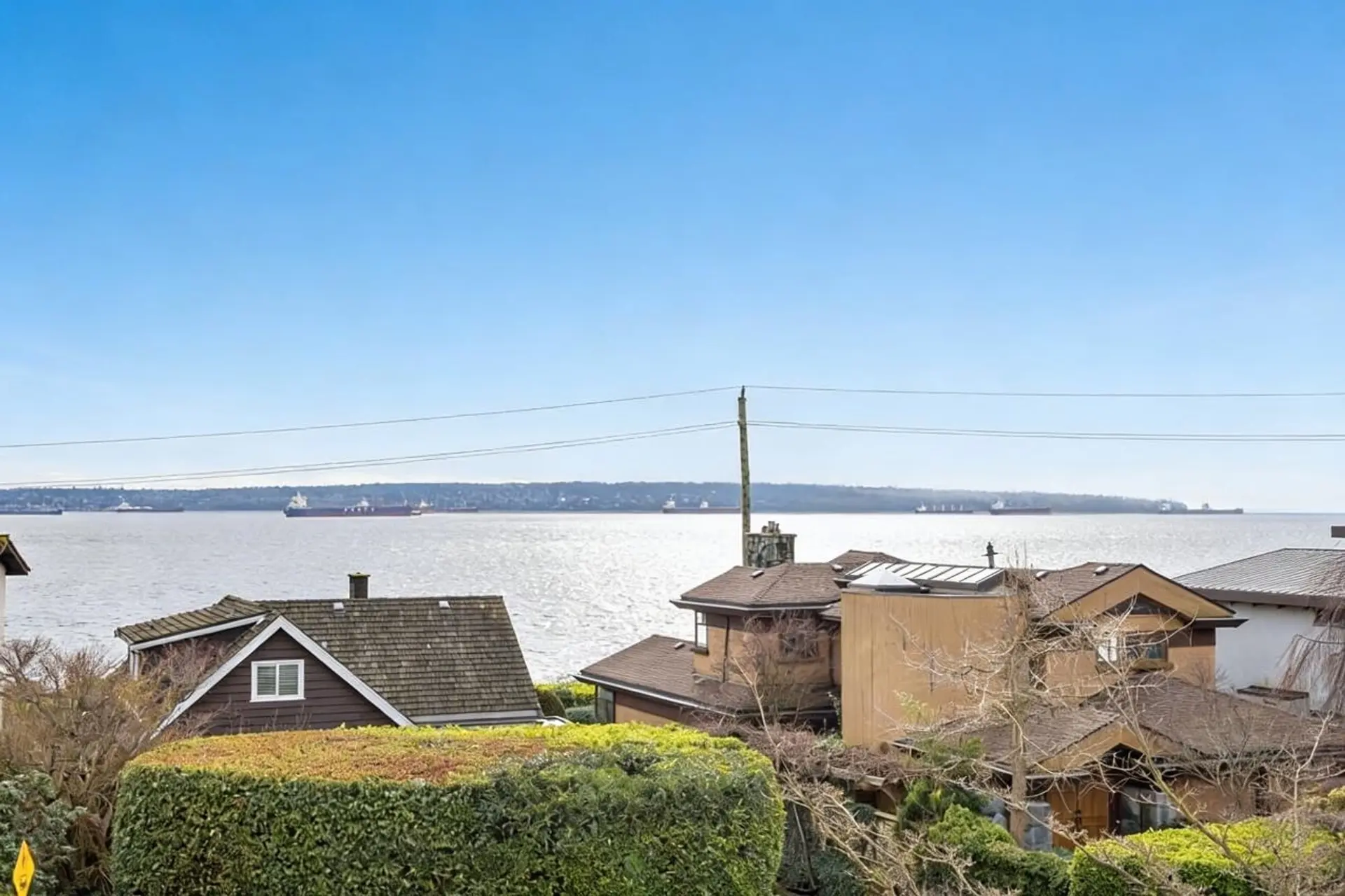 Property at 2333 Bellevue Avenue, West Vancouver, BC