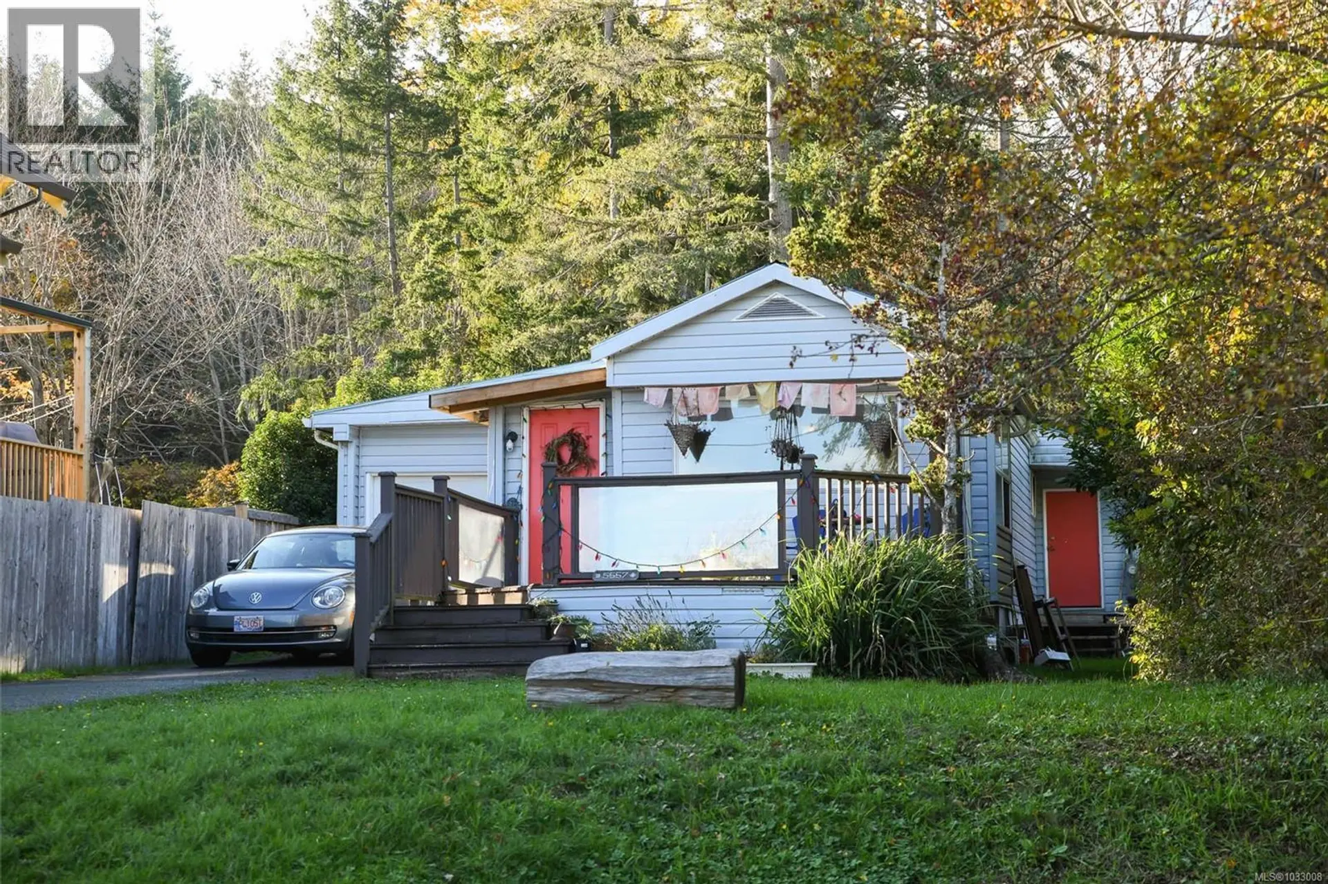 Property at 5557 Horne St, Union Bay, BC