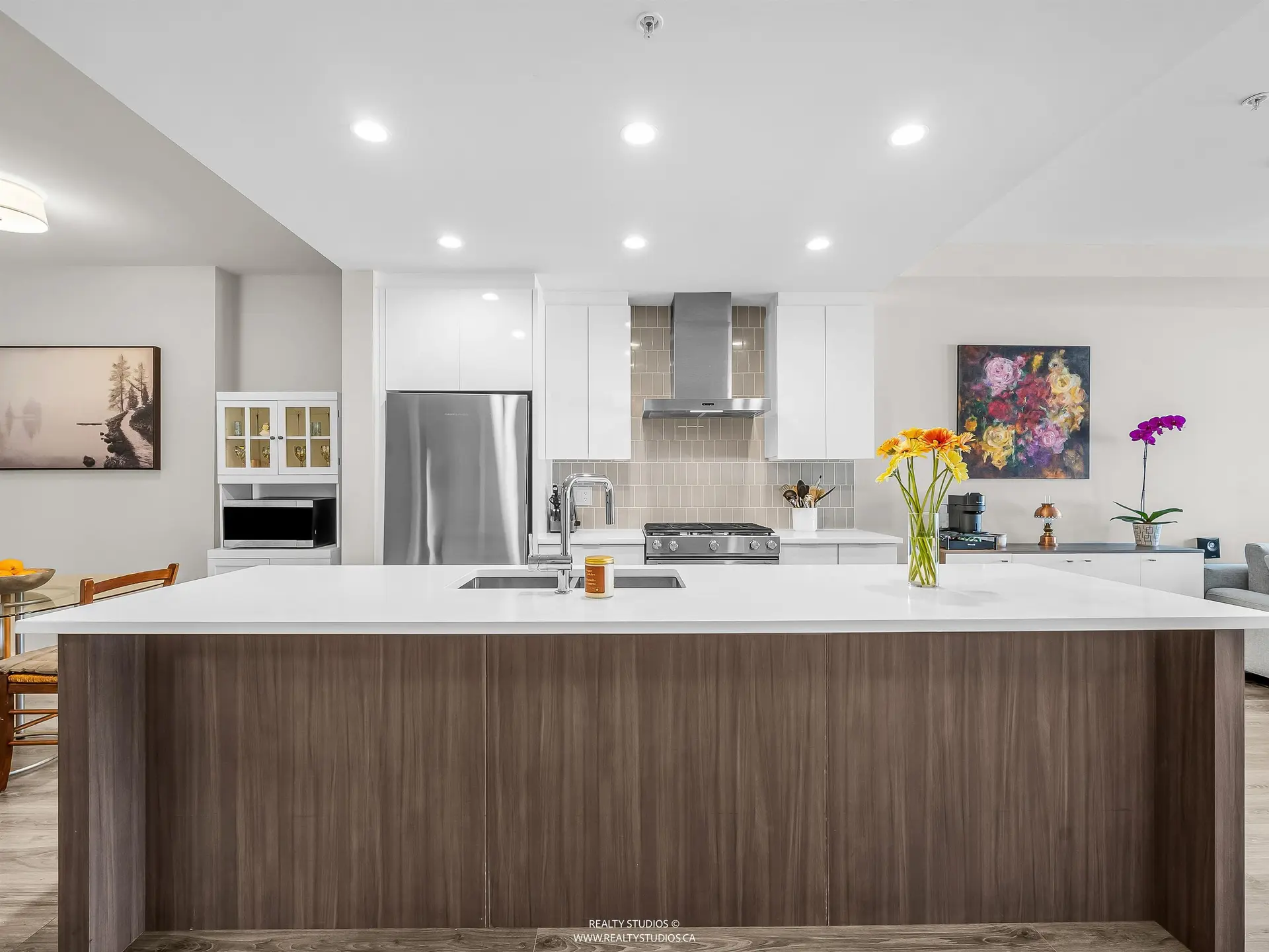 Property at #401 1496 Charlotte Road, North Vancouver, BC
