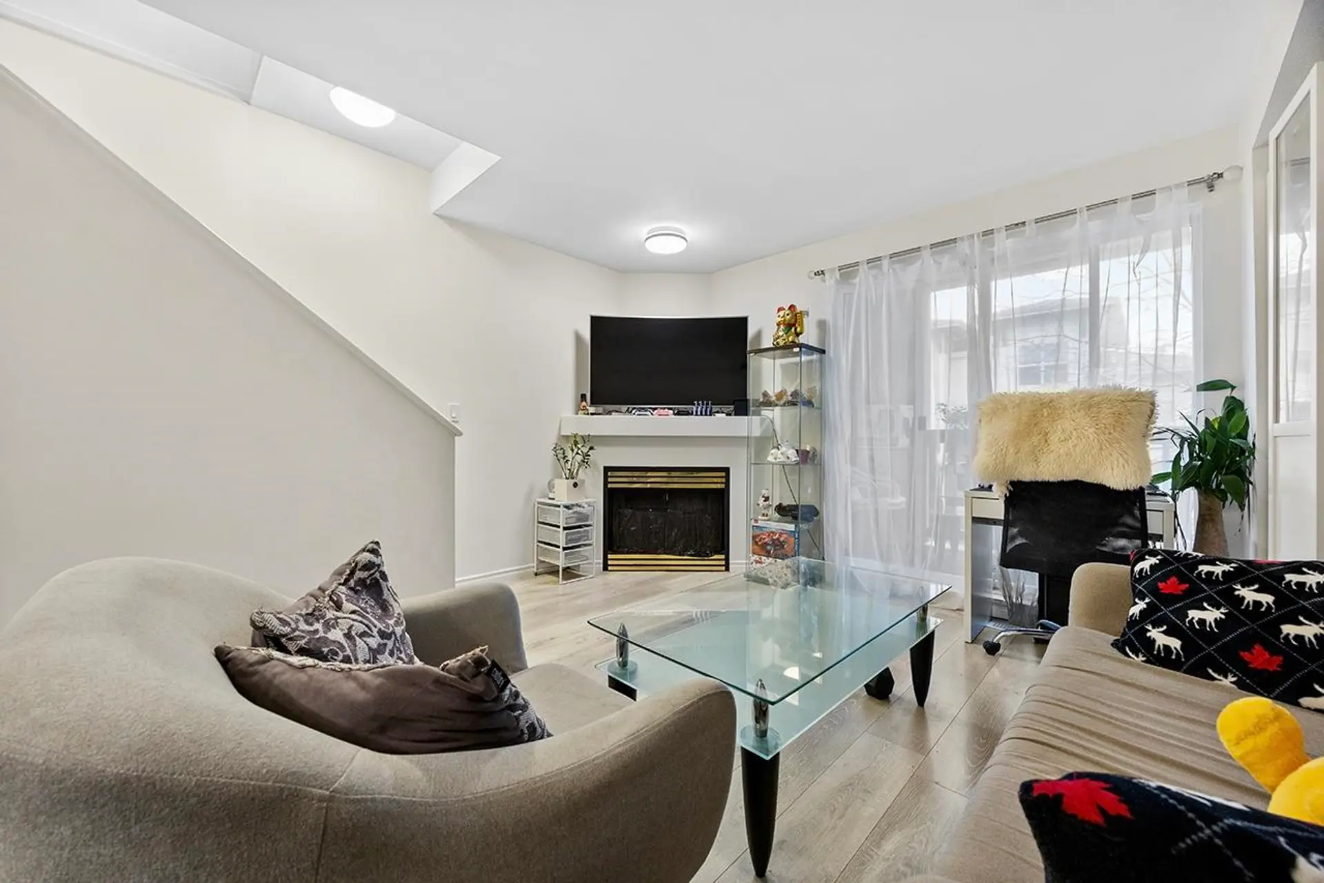 #52 7088 Lynnwood Drive - Image 4