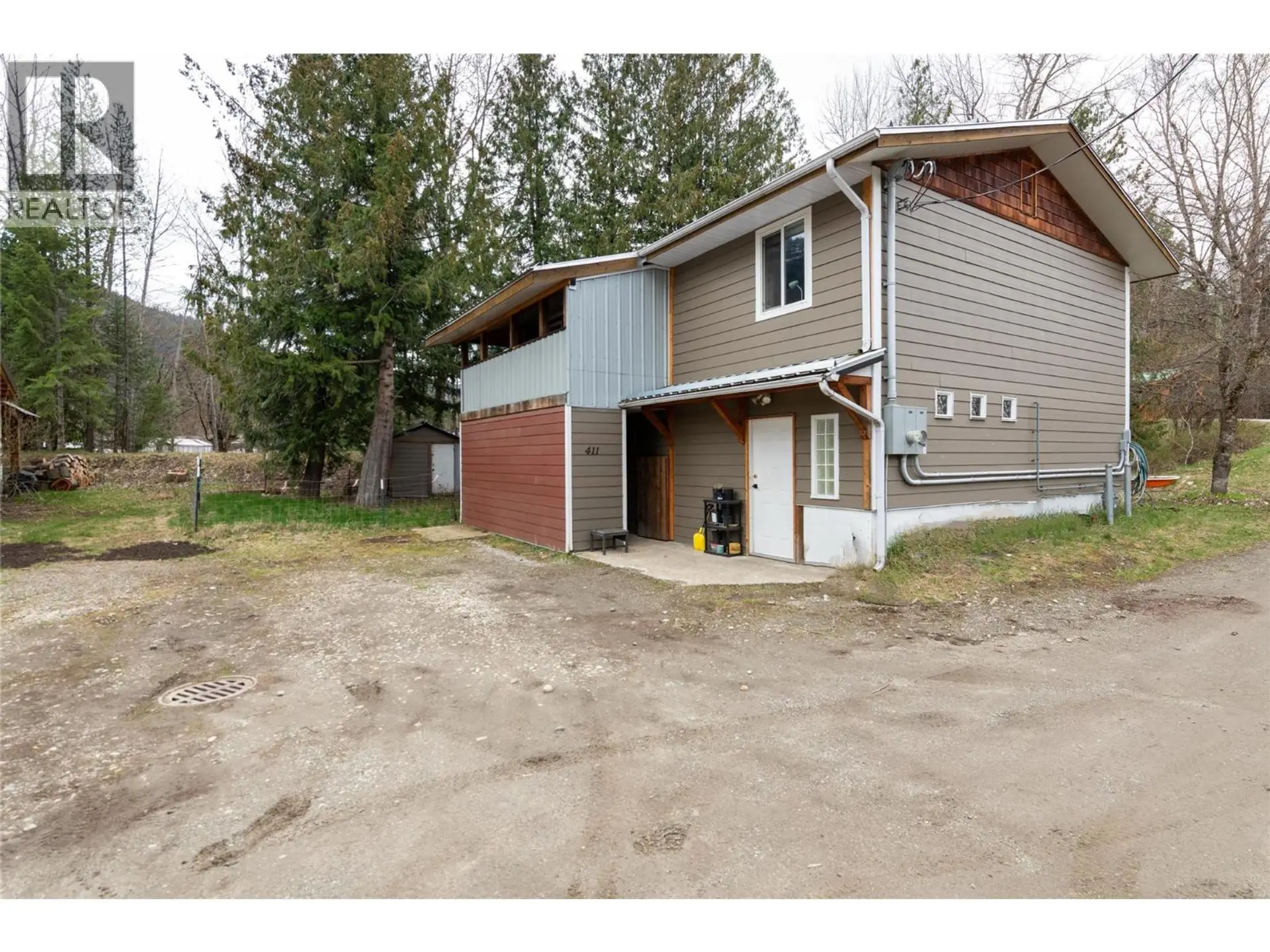 Property at 411 Sixth Street, Salmo, BC