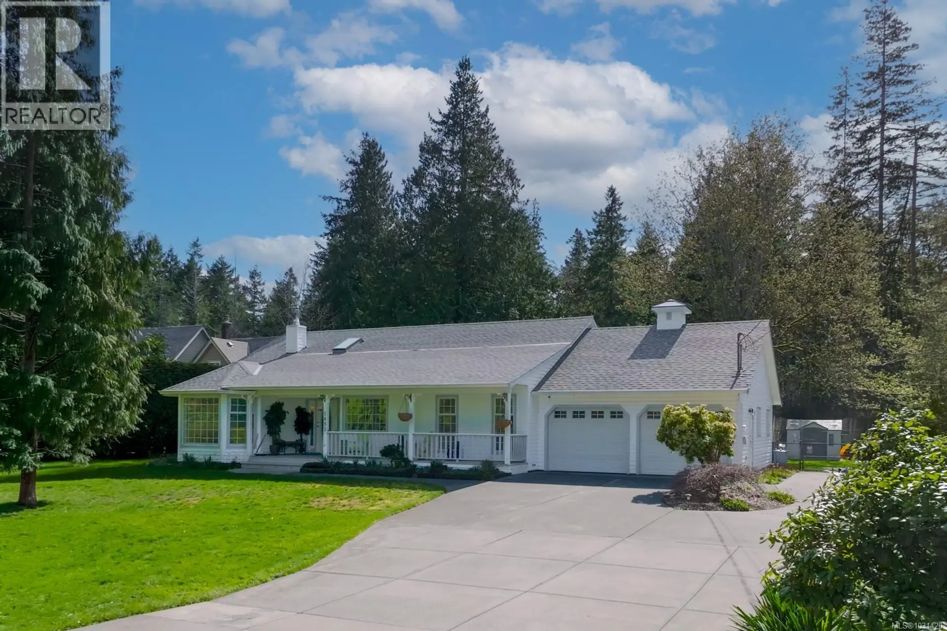 Property at 1451 Seaview Rd, Black Creek, BC