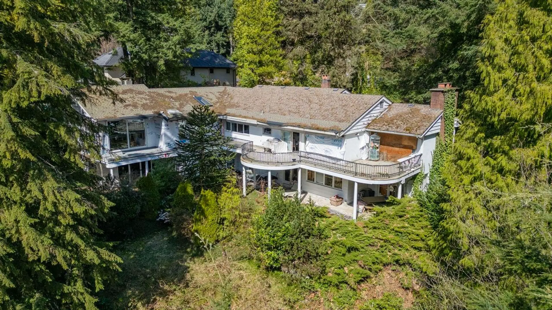 764 Eyremount Drive - Image 2