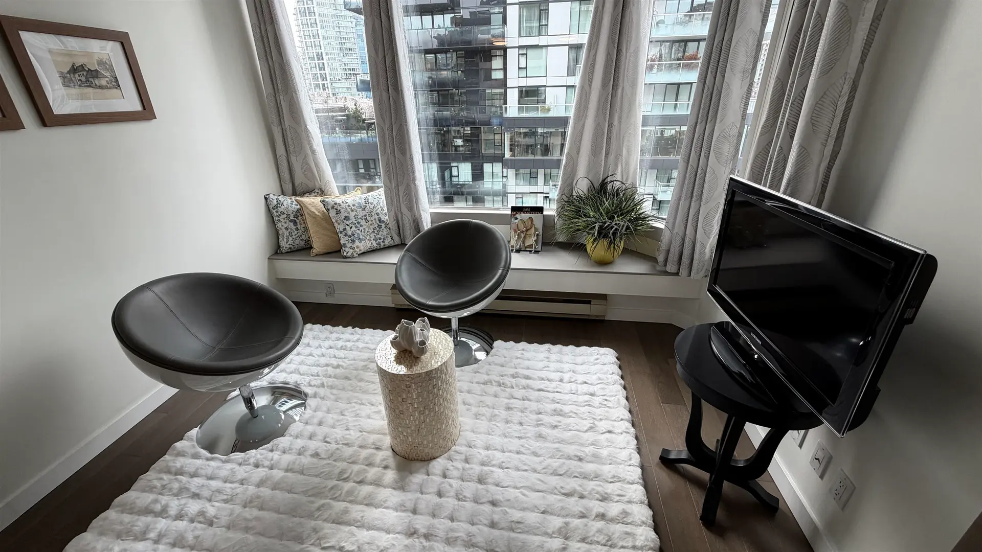 Property at #806 1330 Hornby Street, Vancouver, BC