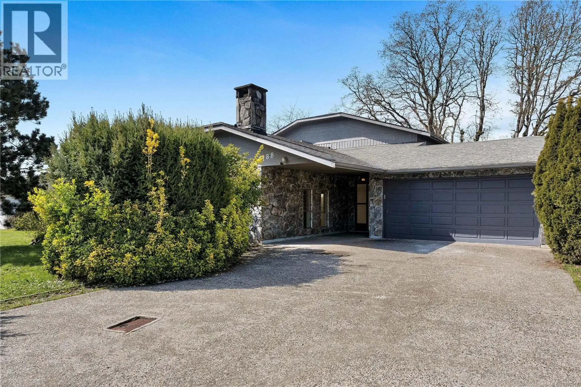 Property at 4188 Kincaid St, Saanich, BC