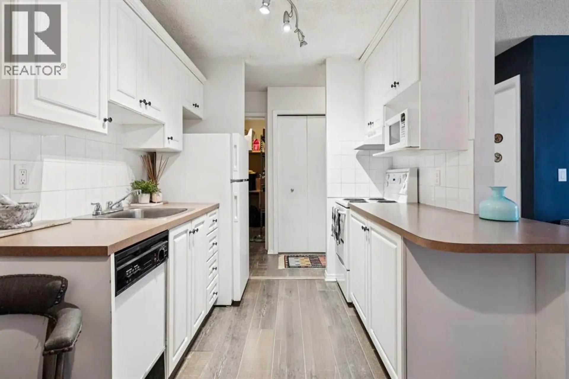 #106 835 19 Avenue SW - Image 9