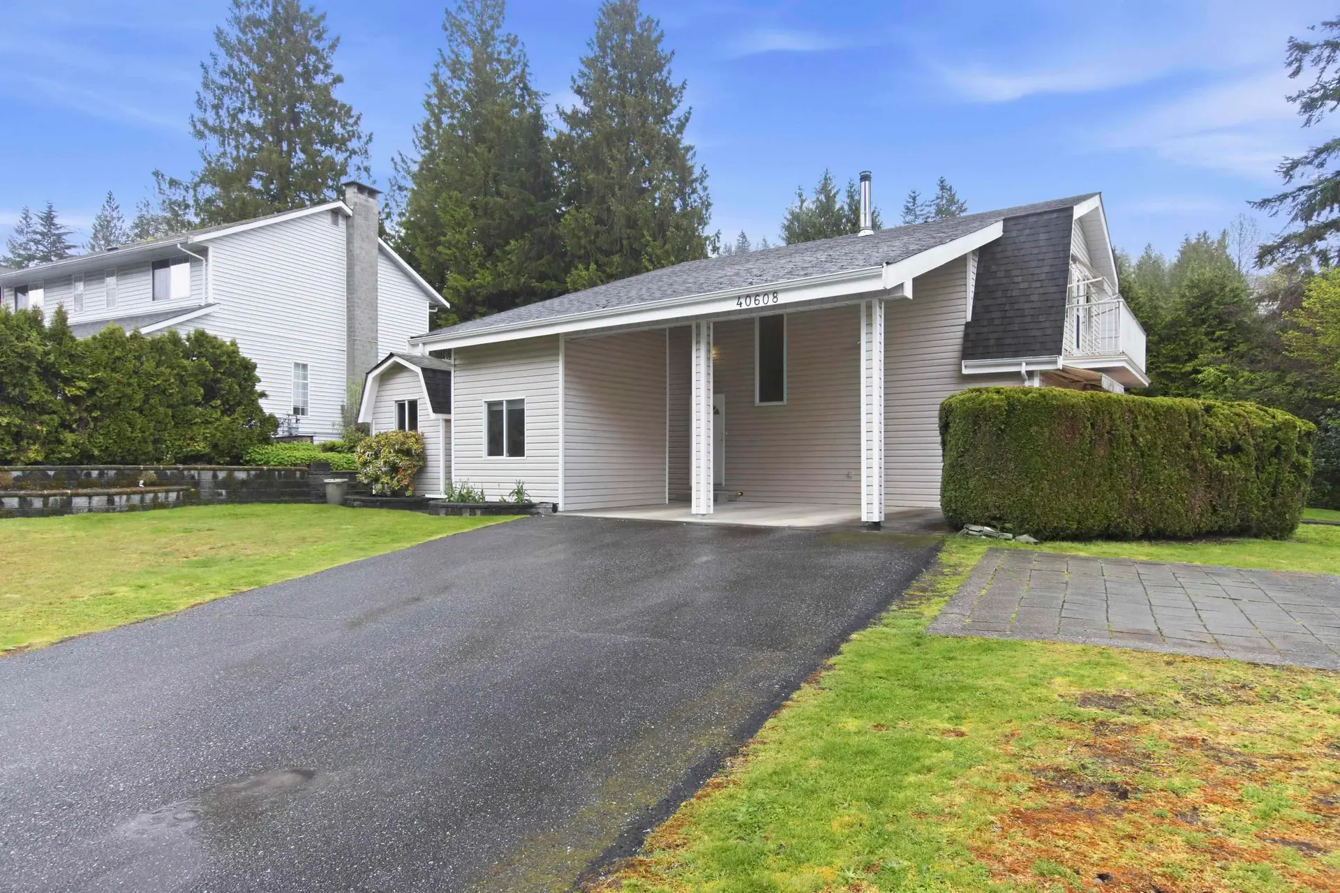 Property at 40608 N Highlands Way, Squamish, BC