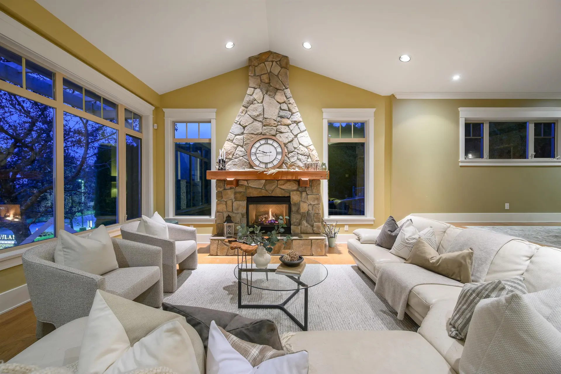 3402 Anne Macdonald Way - Image 2