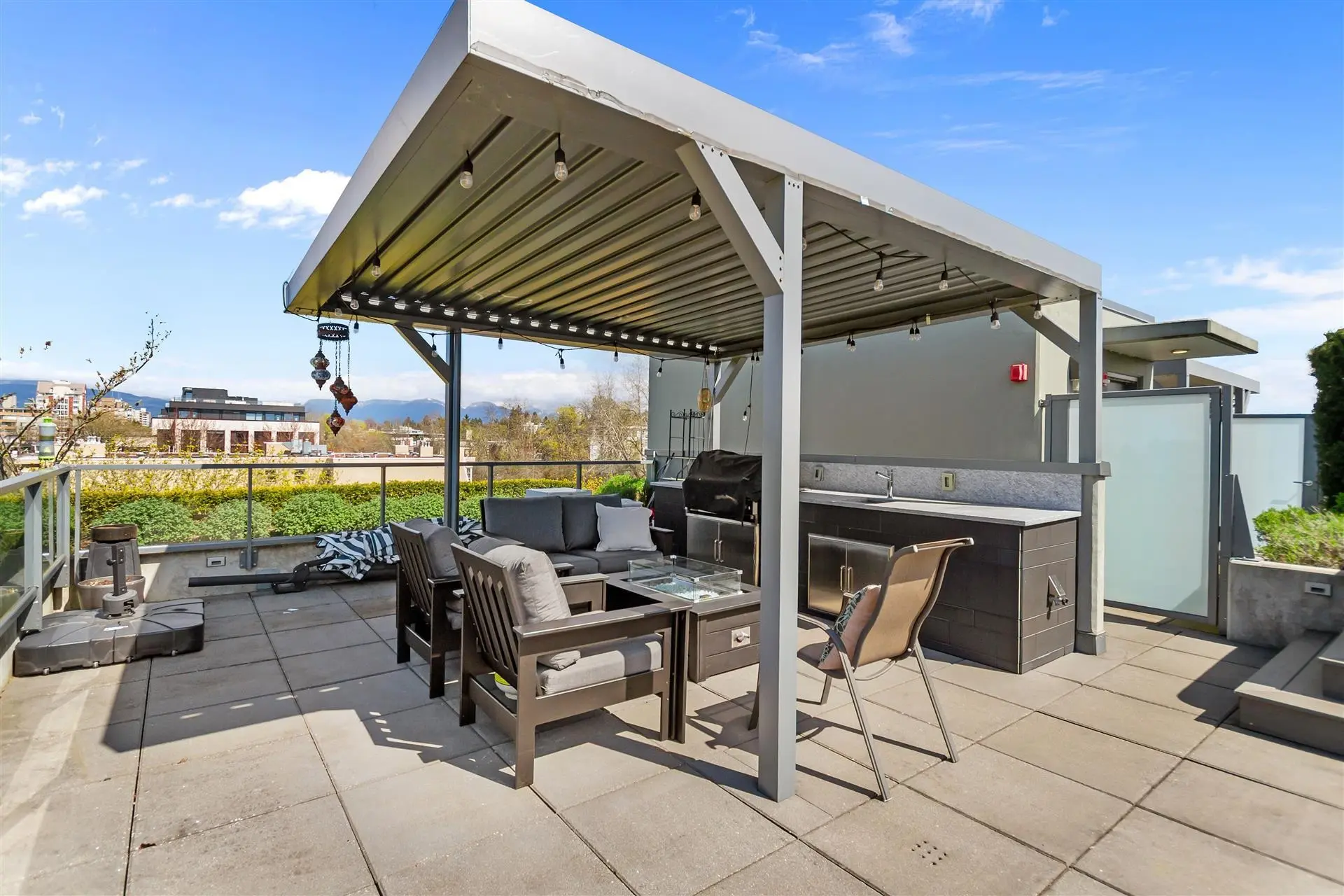 Property at #402 6333 West Boulevard, Vancouver, BC