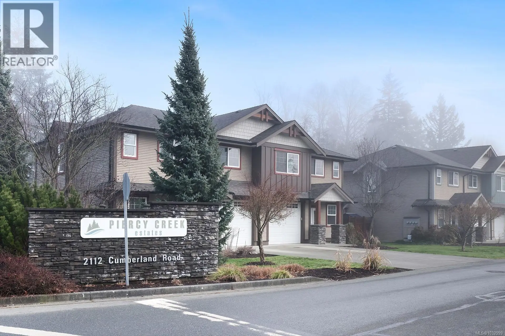 Property at #4 2112 CUMBERLAND Rd, Courtenay, BC