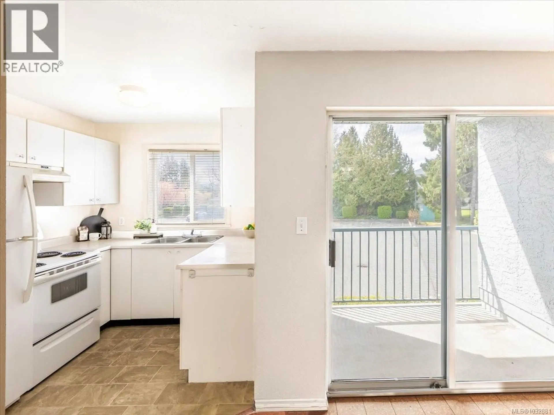 Property at #201 1050 Braidwood Rd, Courtenay, BC