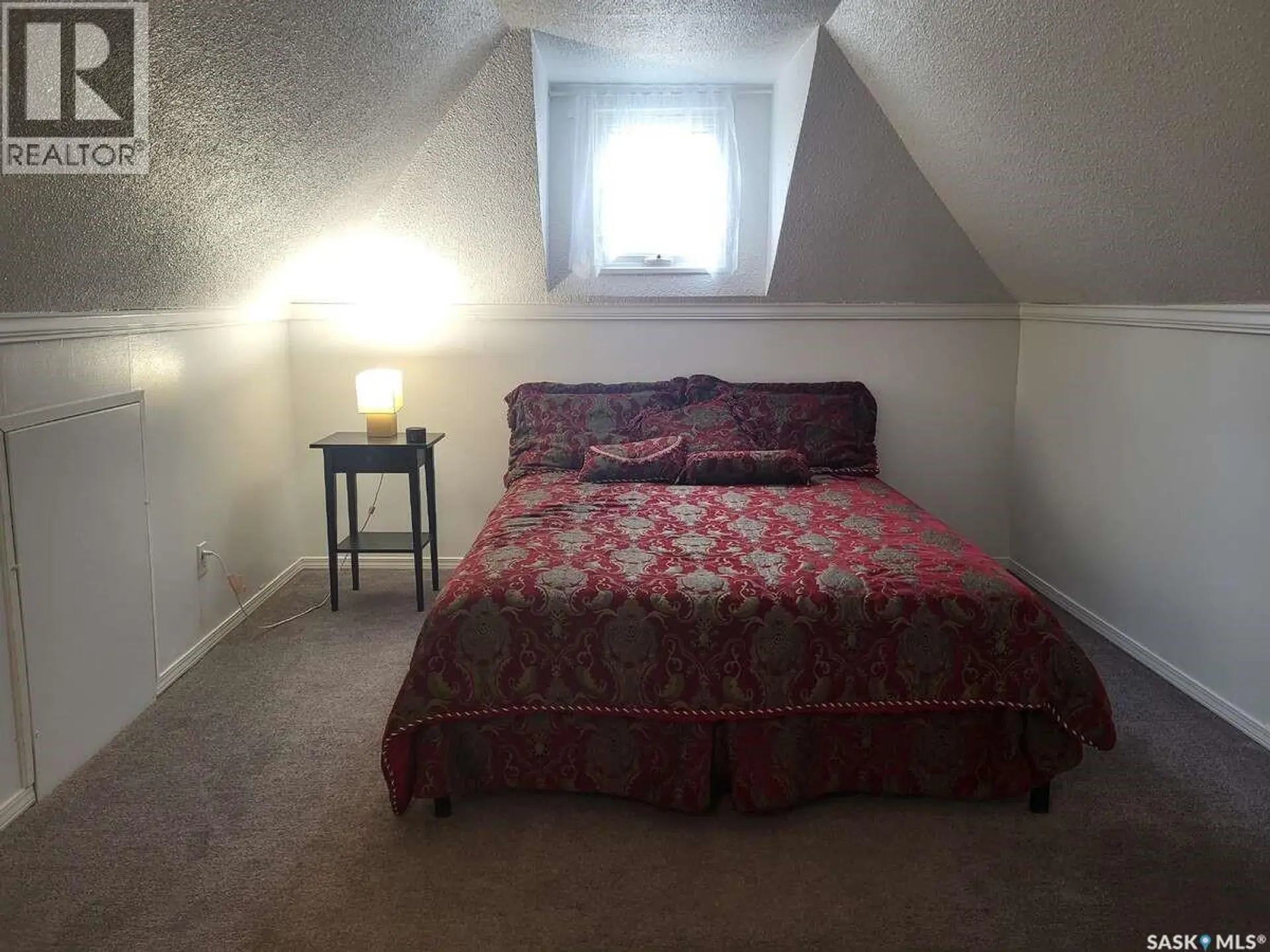 1066 5TH AVENUE NE - Image 14