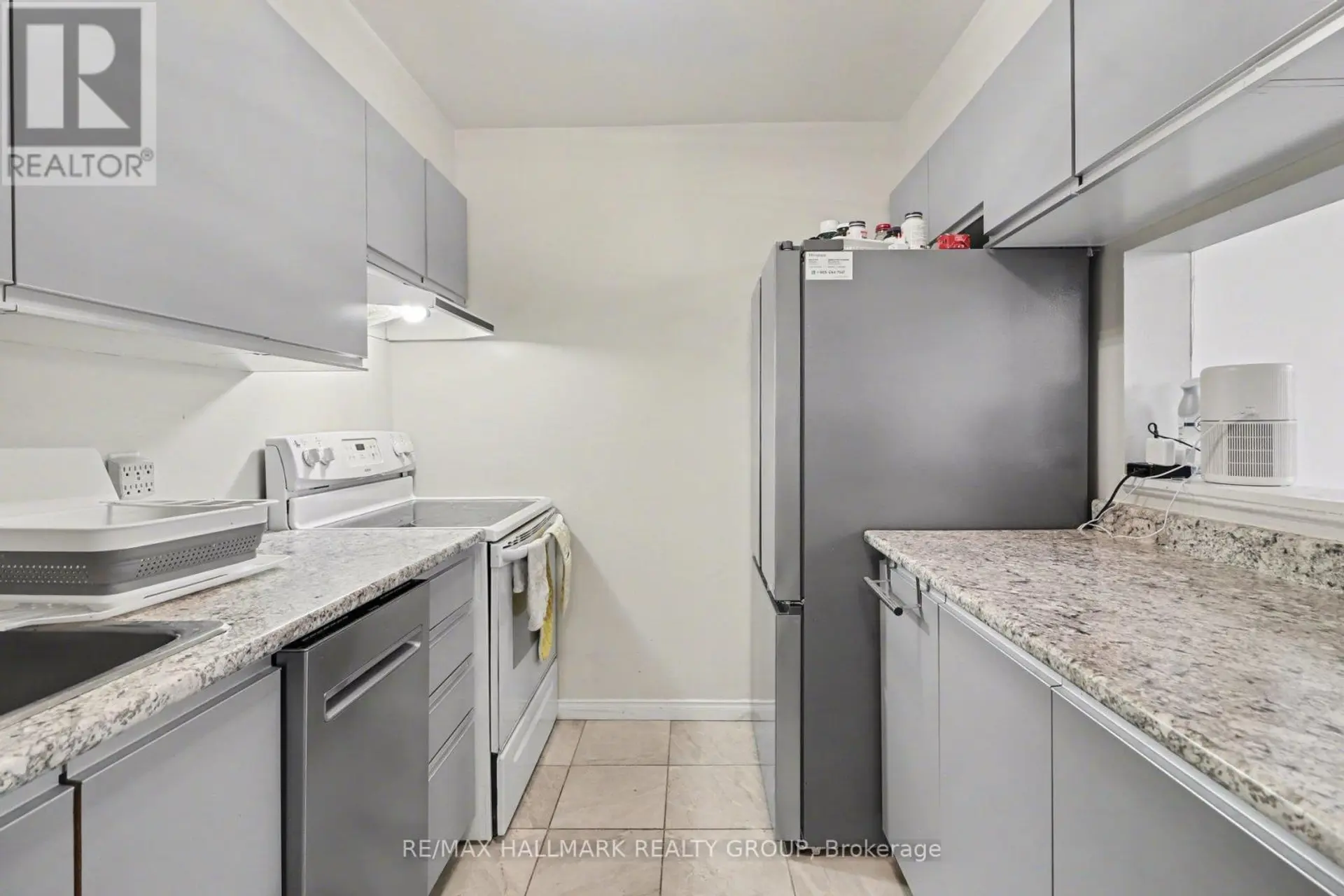 #312 280 BRITTANY DRIVE - Image 9