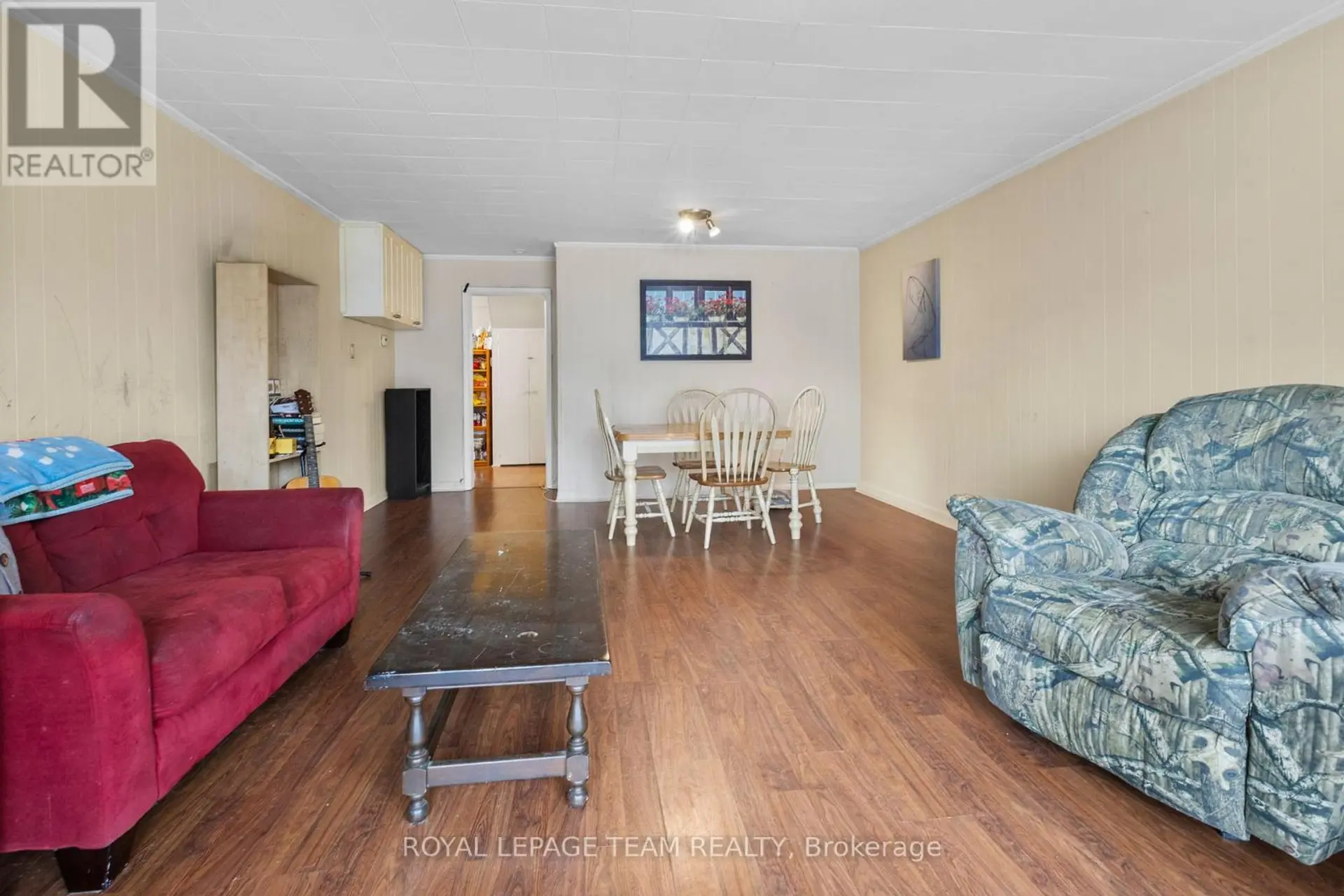 47 DANIEL STREET S - Image 3