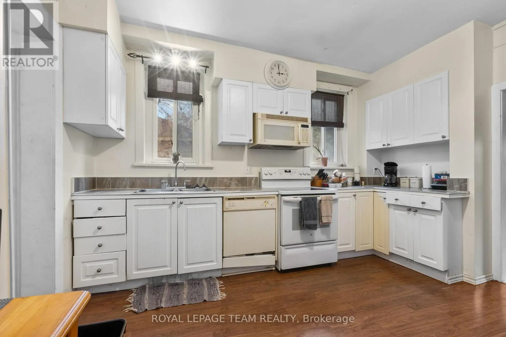 47 DANIEL STREET S - Image 7