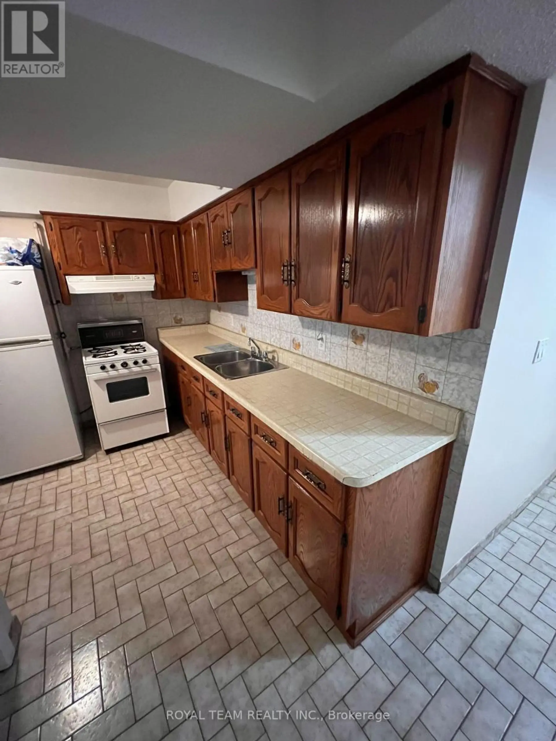 28 OAKMOUNT CRESCENT - Image 6
