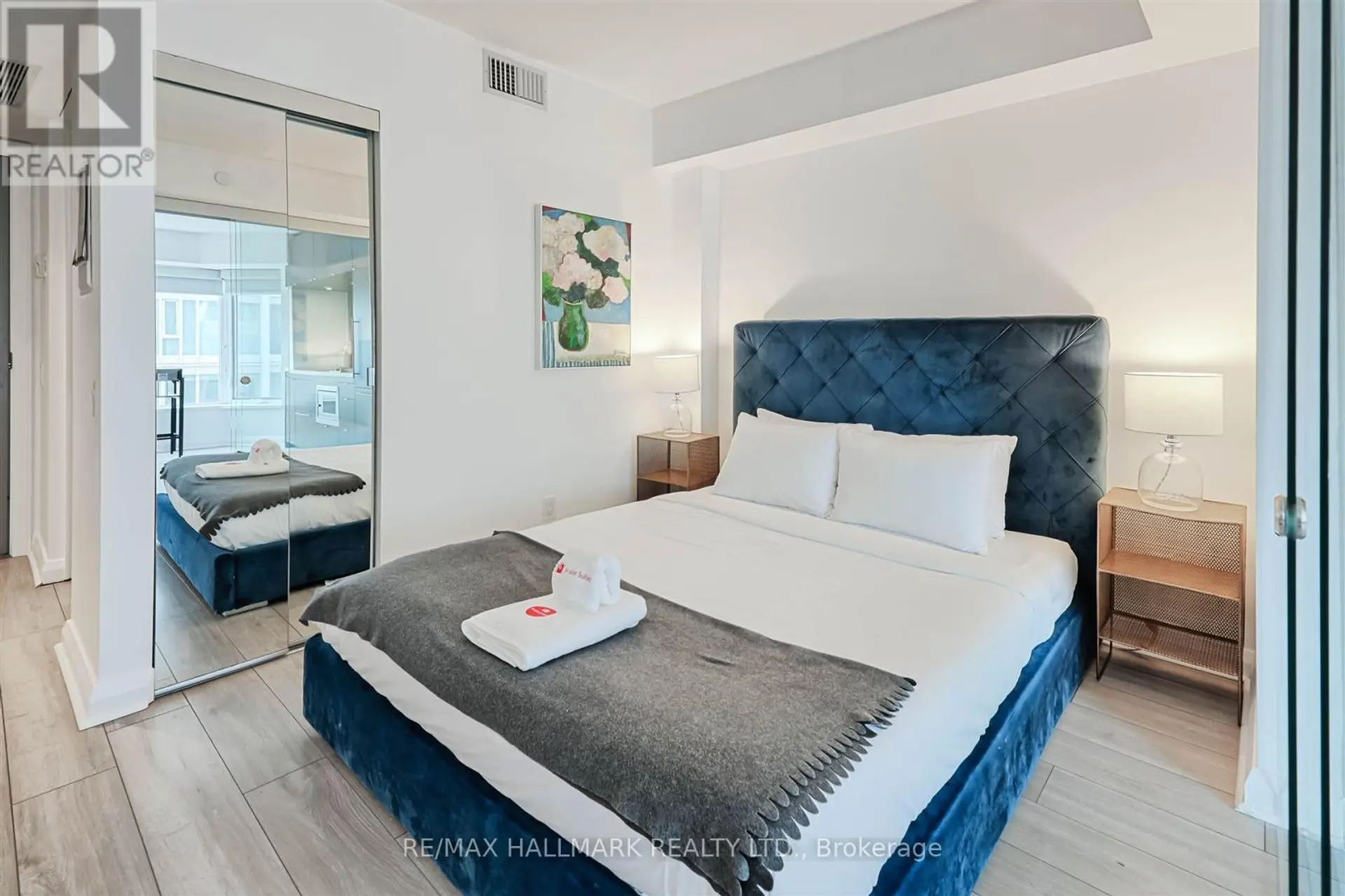 #1412 155 YORKVILLE AVENUE - Image 6