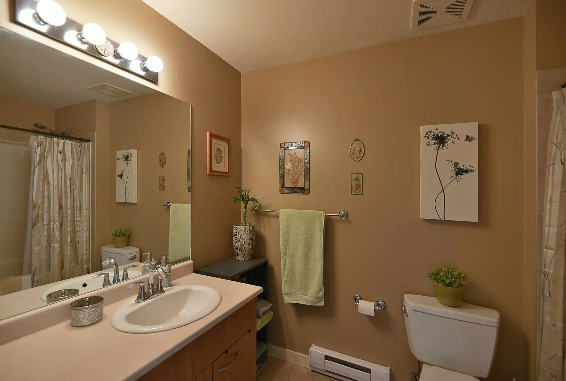 #408 5631 Inlet Avenue - Image 9