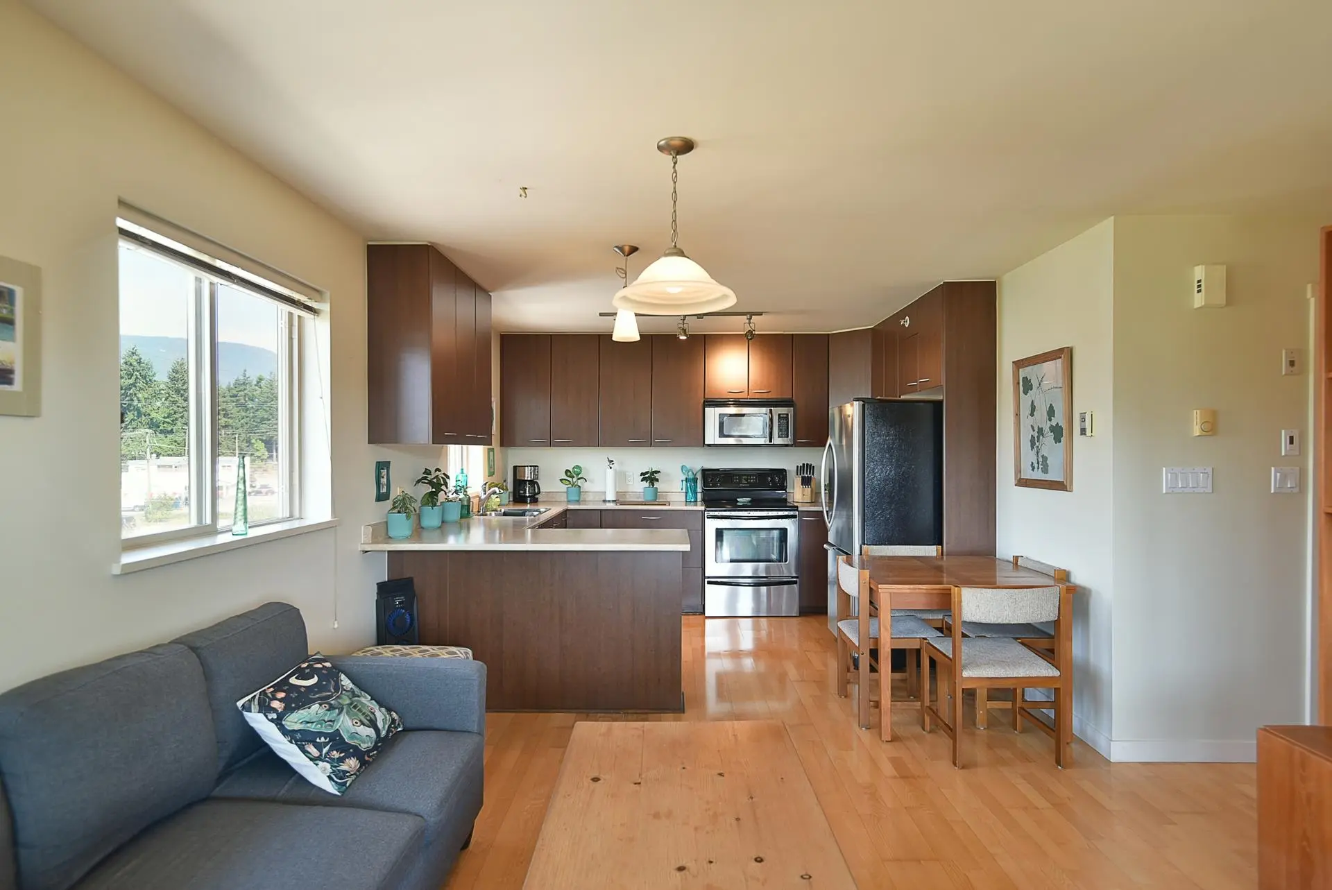 #408 5631 Inlet Avenue - Image 4