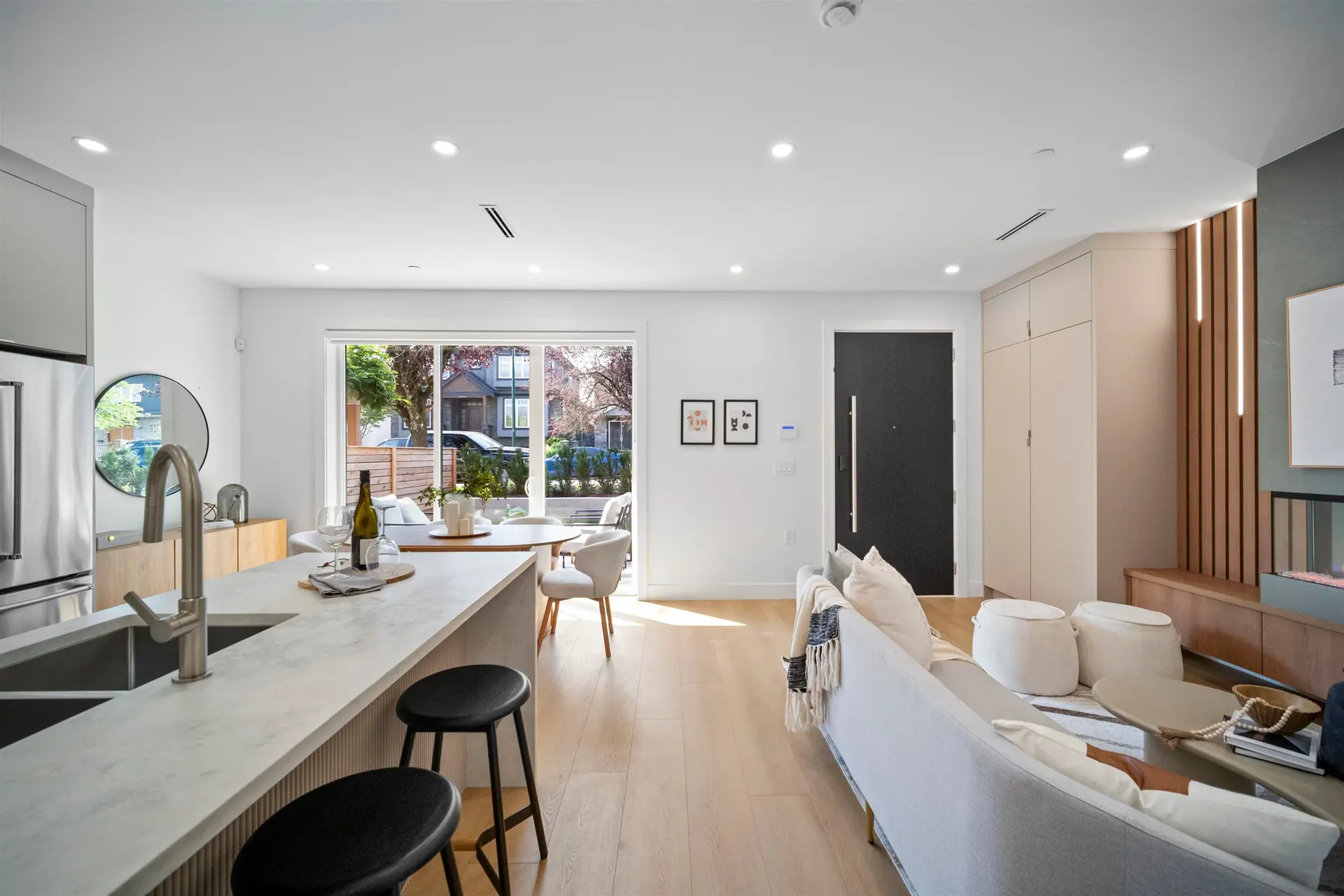 #1 3563 E 25th Avenue - Image 5