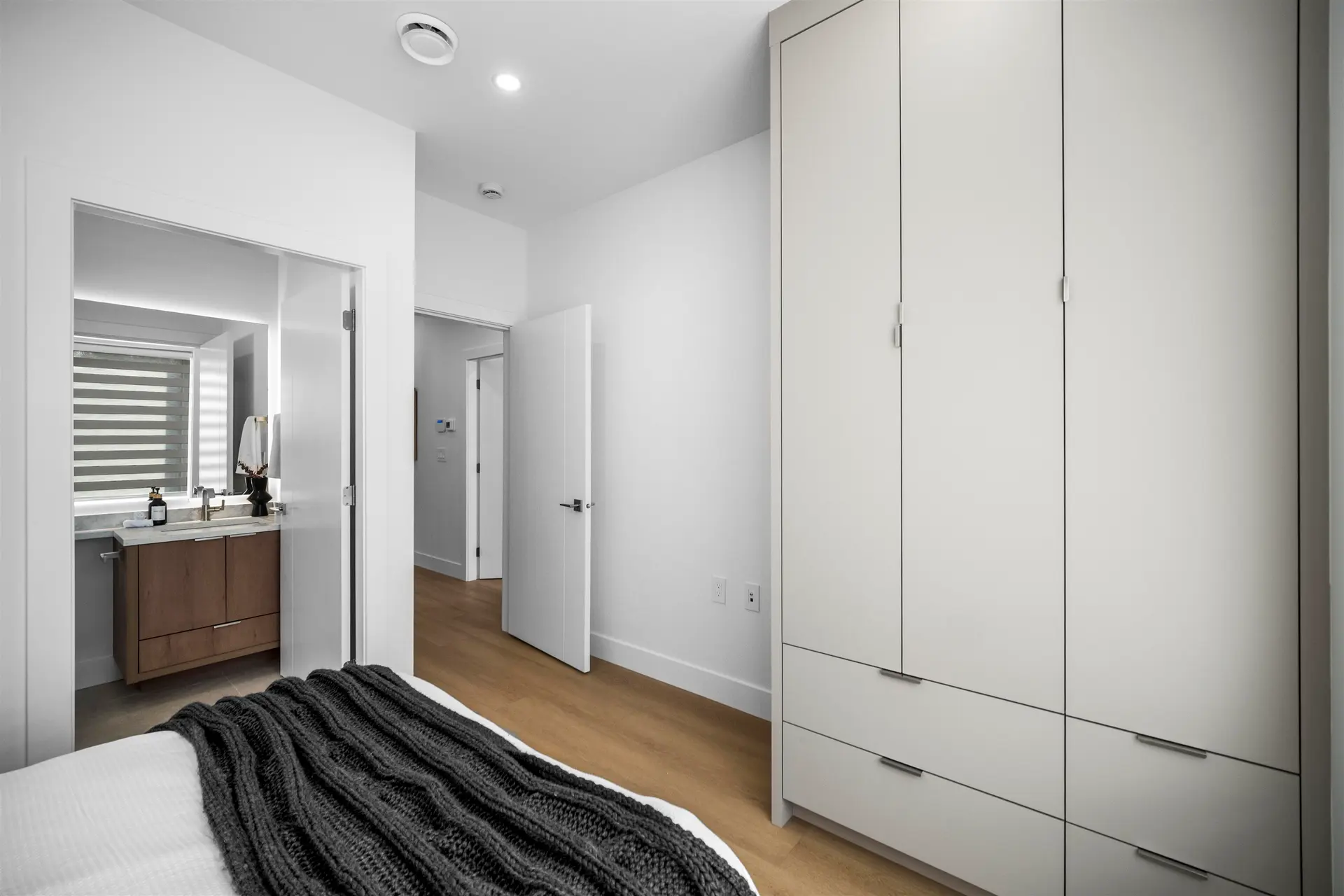 #1 3563 E 25th Avenue - Image 9