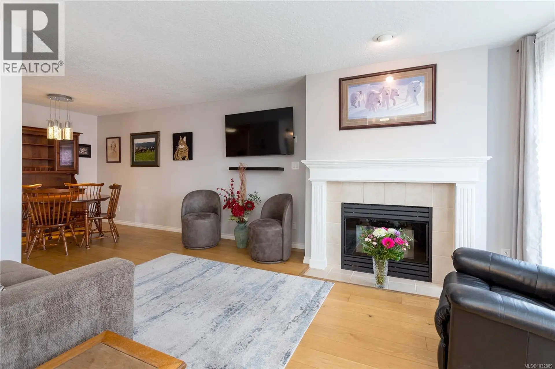 Property at #303 899 Darwin Ave, Saanich, BC