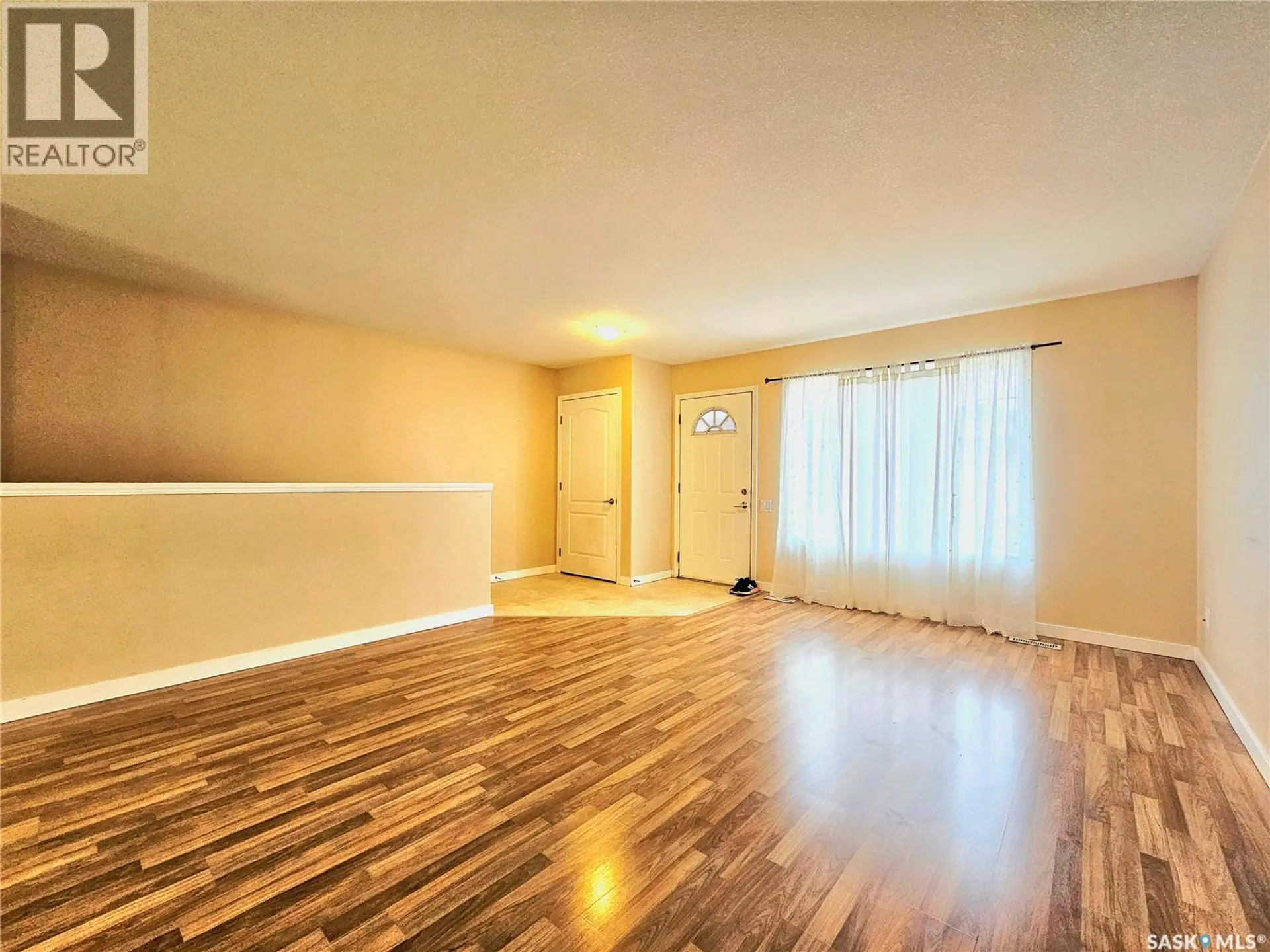 #13 135 KEEDWELL STREET - Image 10