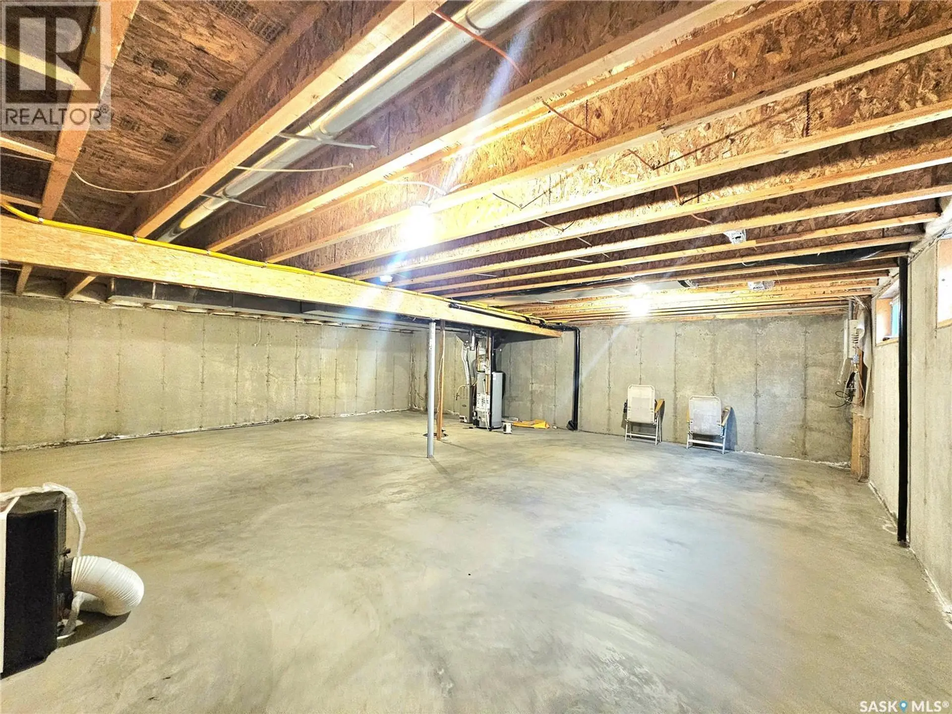 #13 135 KEEDWELL STREET - Image 17
