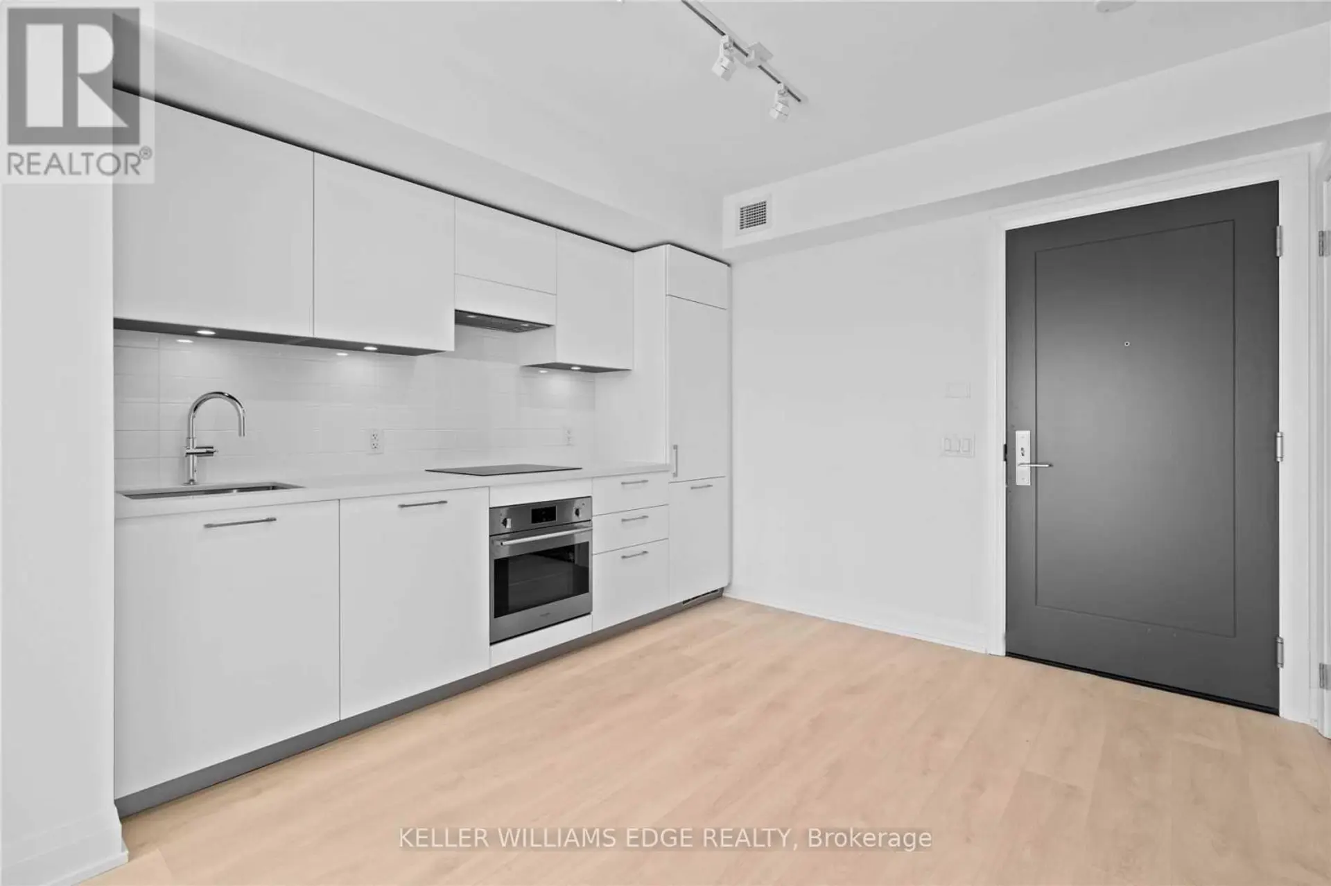 #507 33 FREDERICK TODD WAY - Image 7