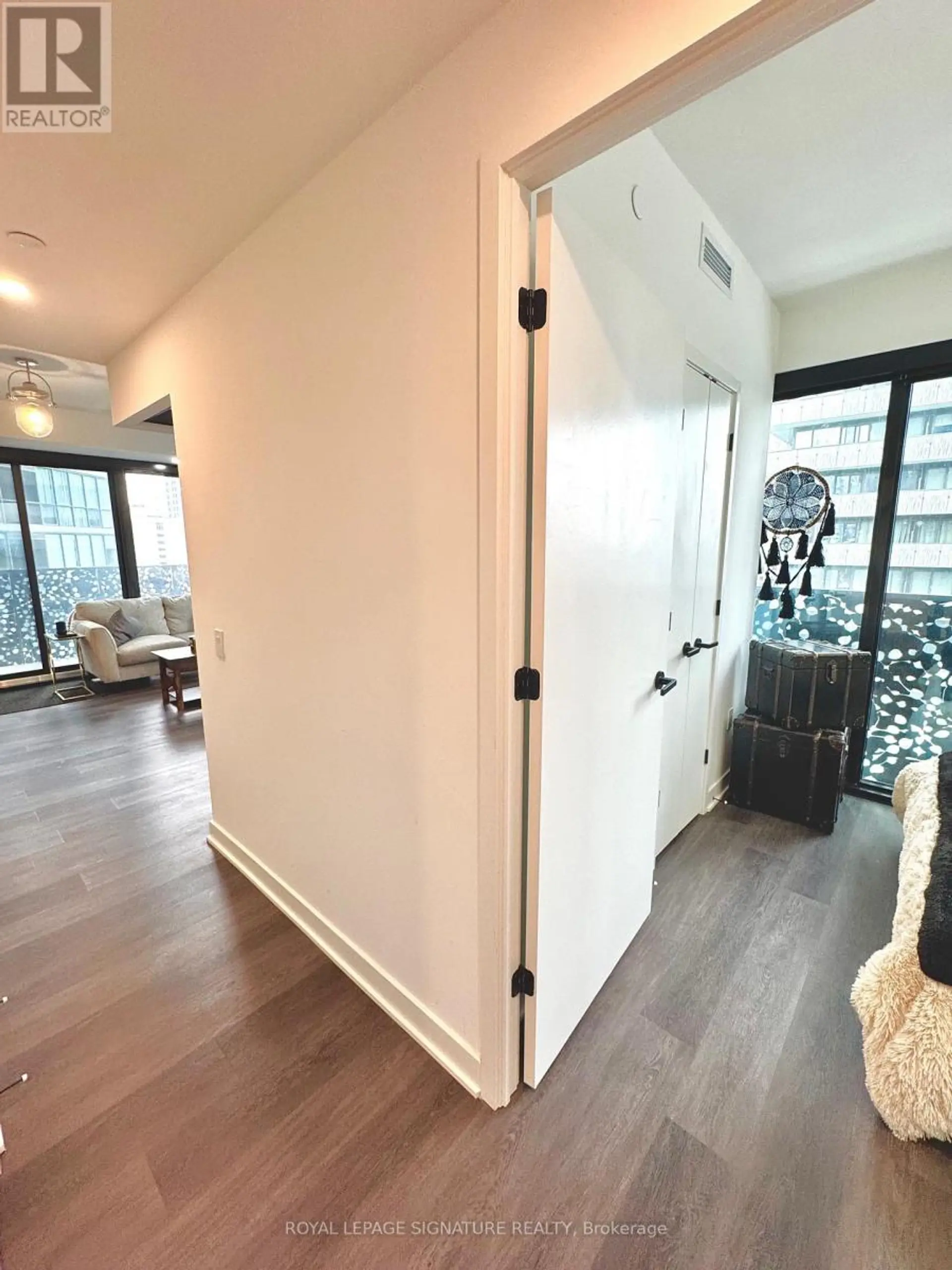#1510 55 CHARLES STREET E - Image 8