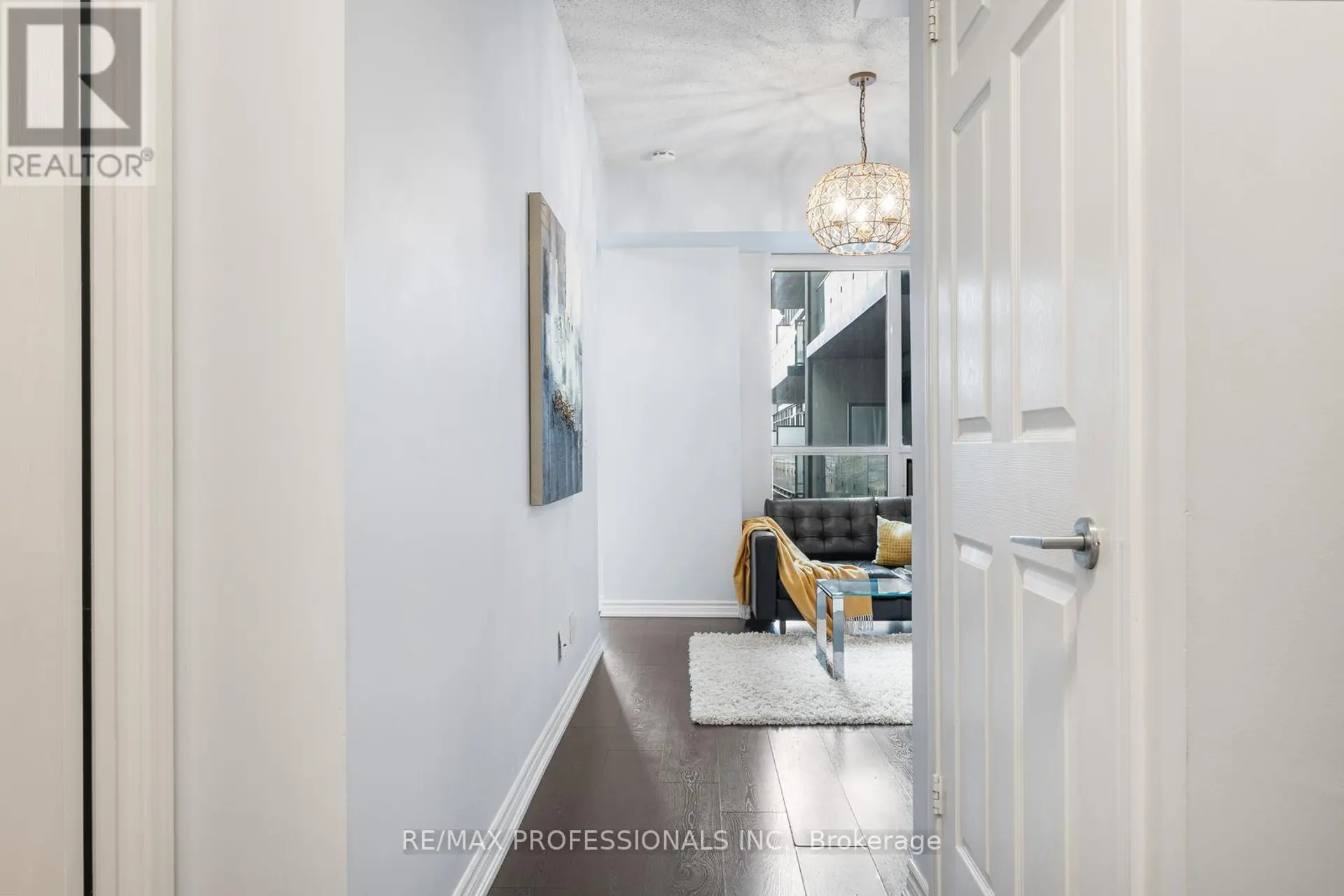 #723 15 JAMES FINLAY WAY - Image 3