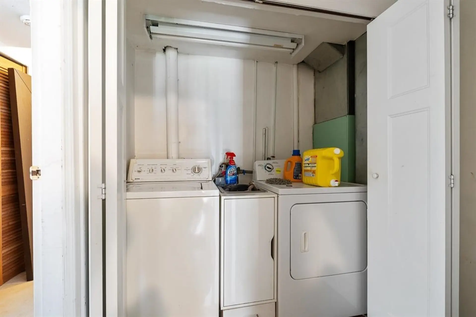 2300 Harper Drive - Image 17