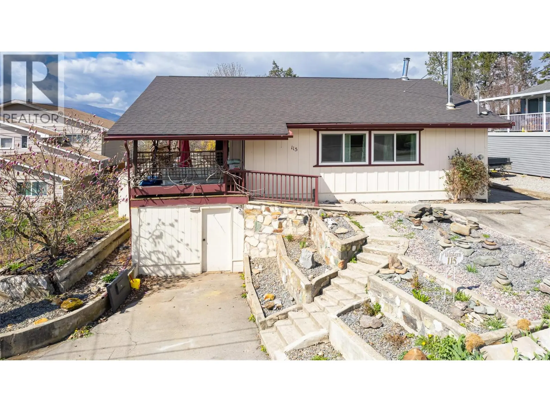 Property at 115 24th Avenue N, Creston, BC