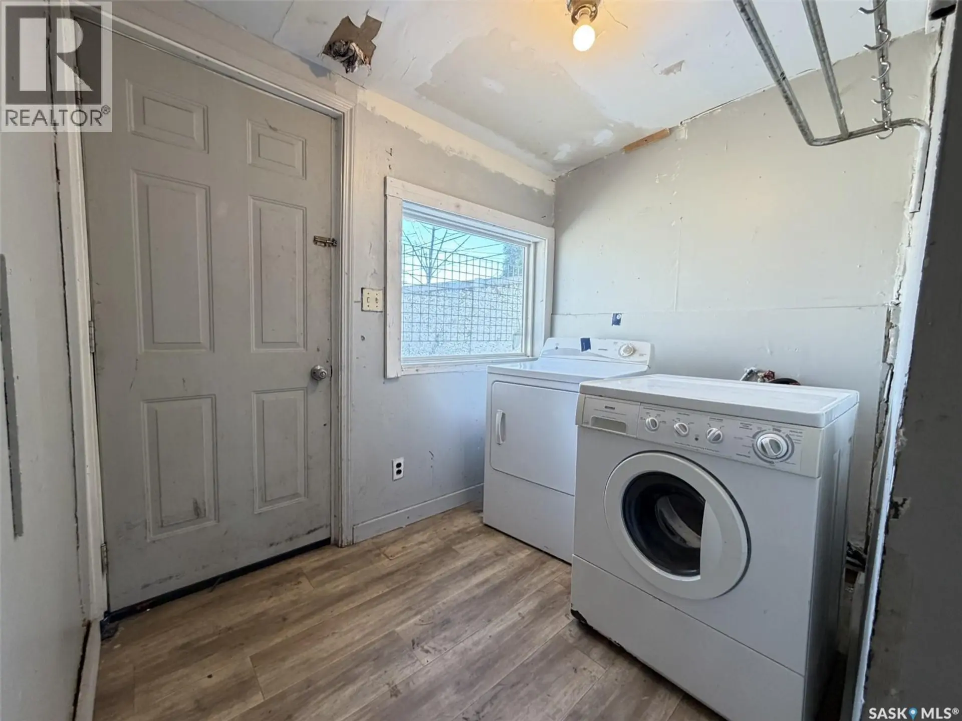 1037 Broder STREET - Image 13