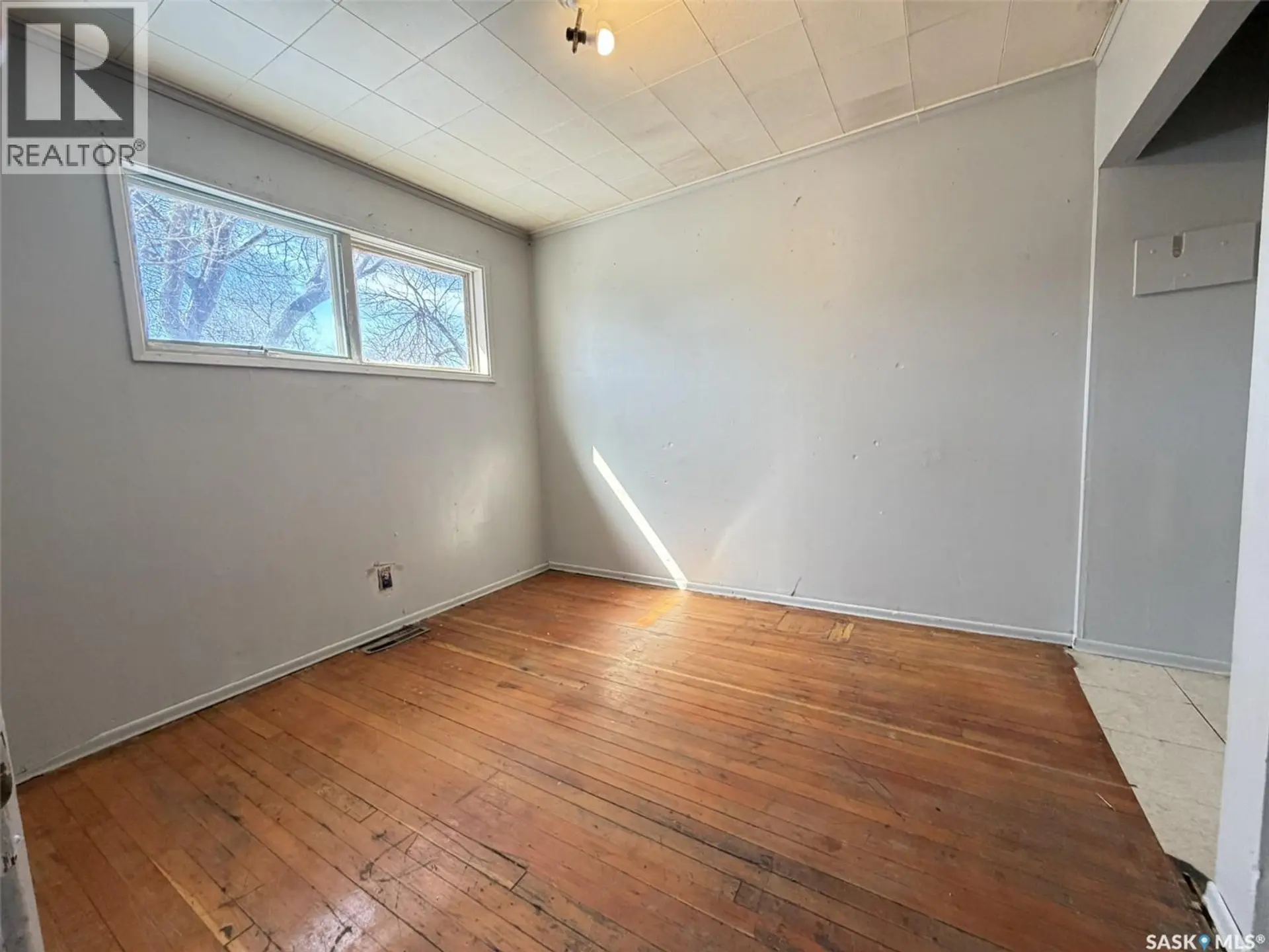 1037 Broder STREET - Image 5