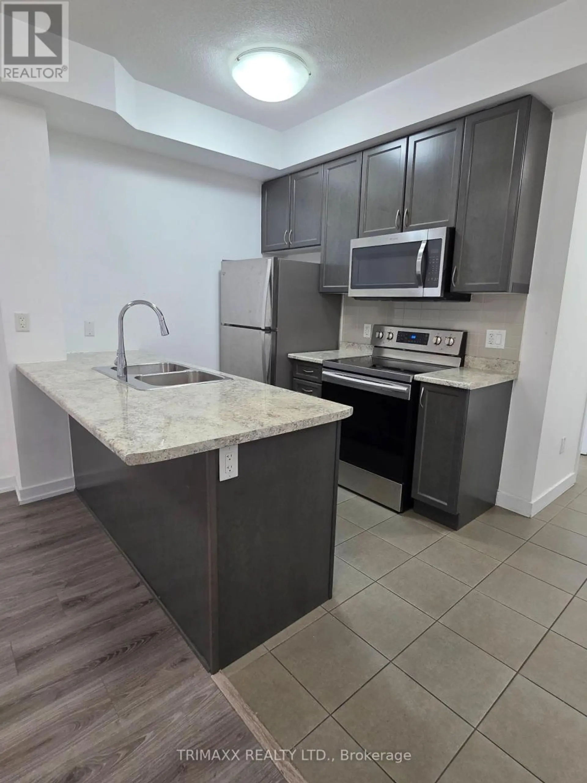 #202 2486 OLD BRONTE ROAD NE - Image 11