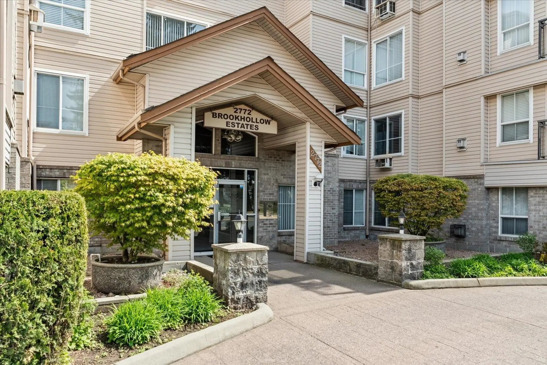 Property at #401 2772 Clearbrook Road, Abbotsford, BC