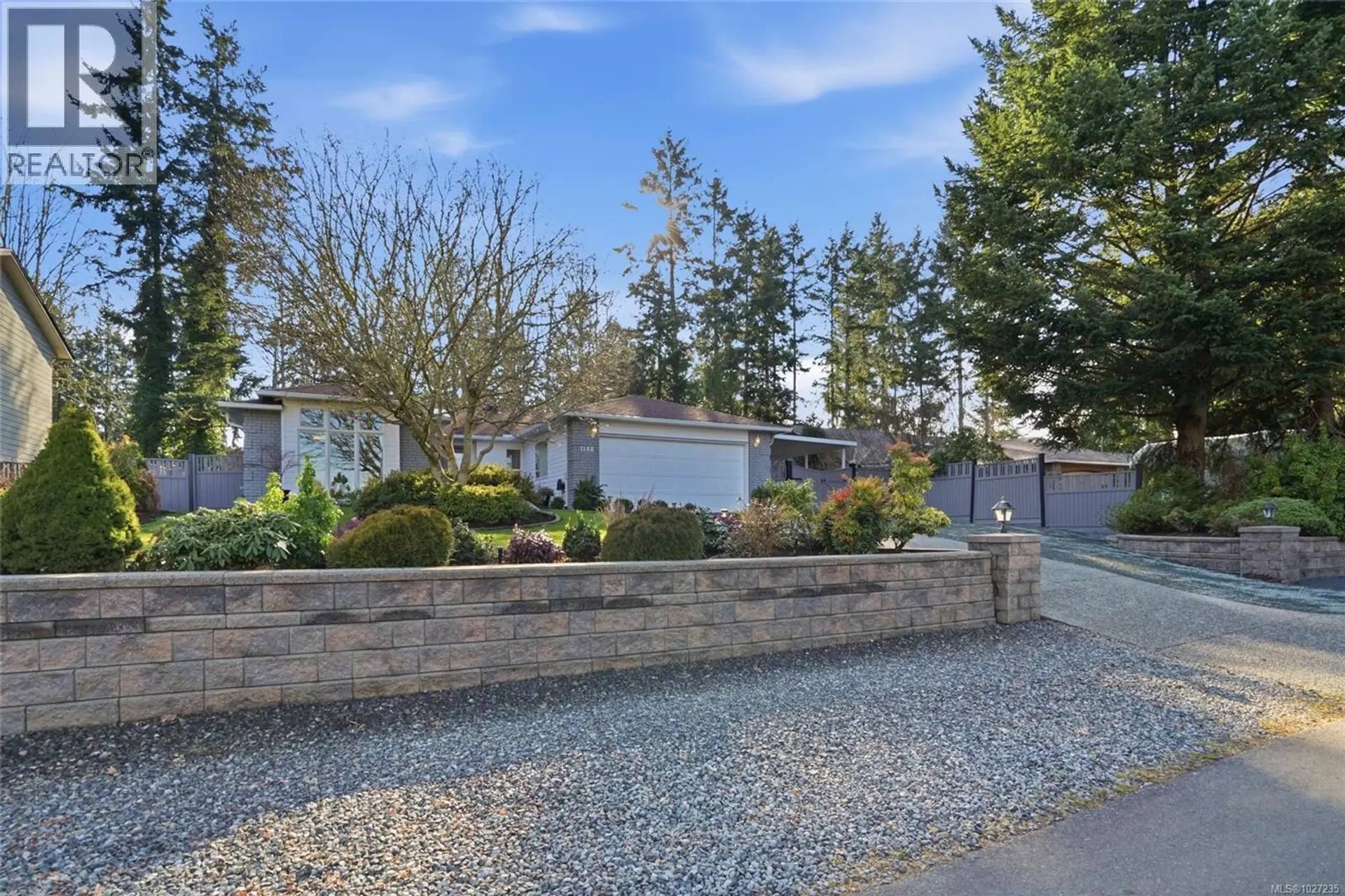 Property at 1148 Clubhouse Dr, Qualicum Beach, BC