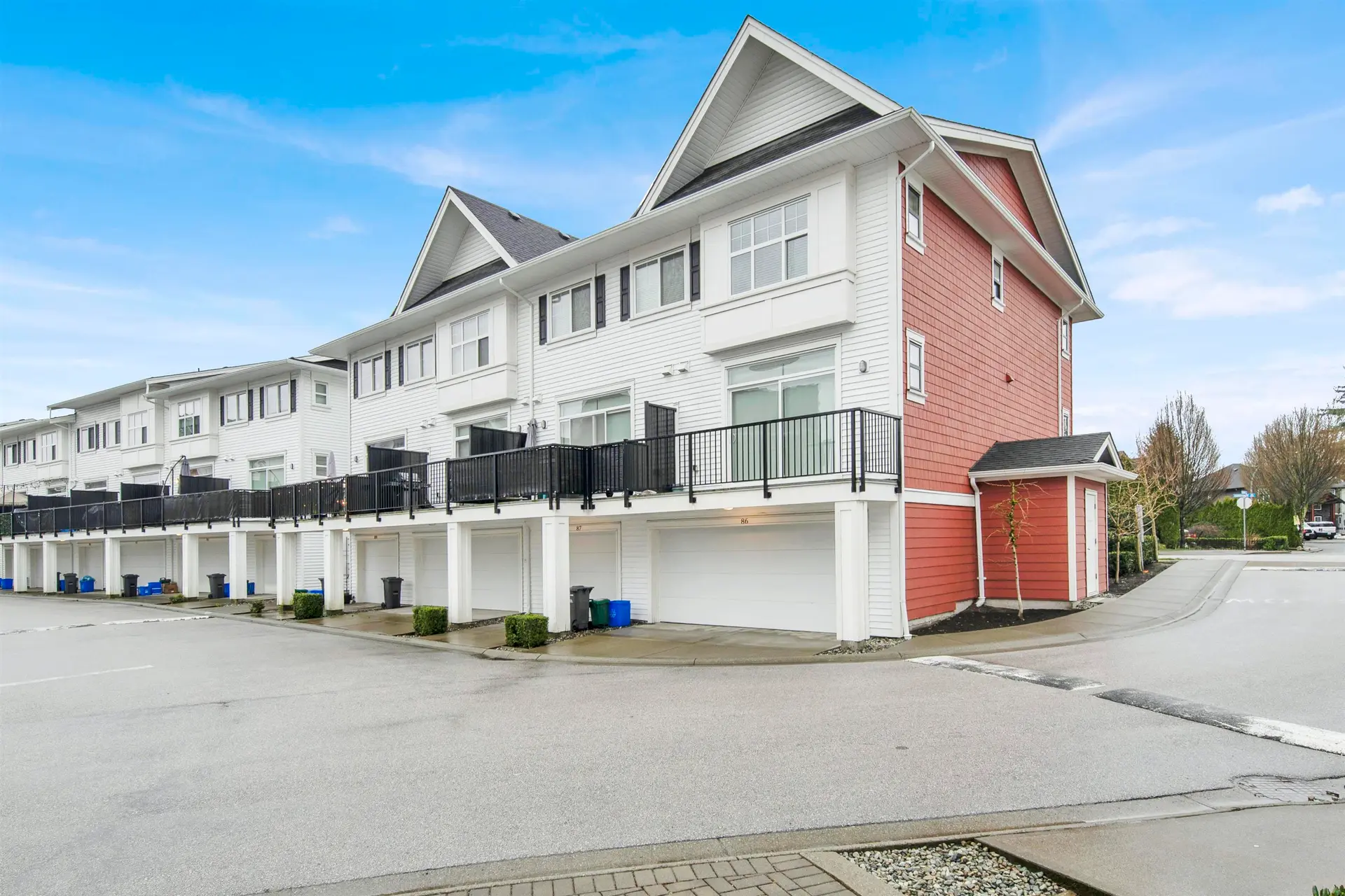 Property at #86 27735 Roundhouse Drive, Abbotsford, BC